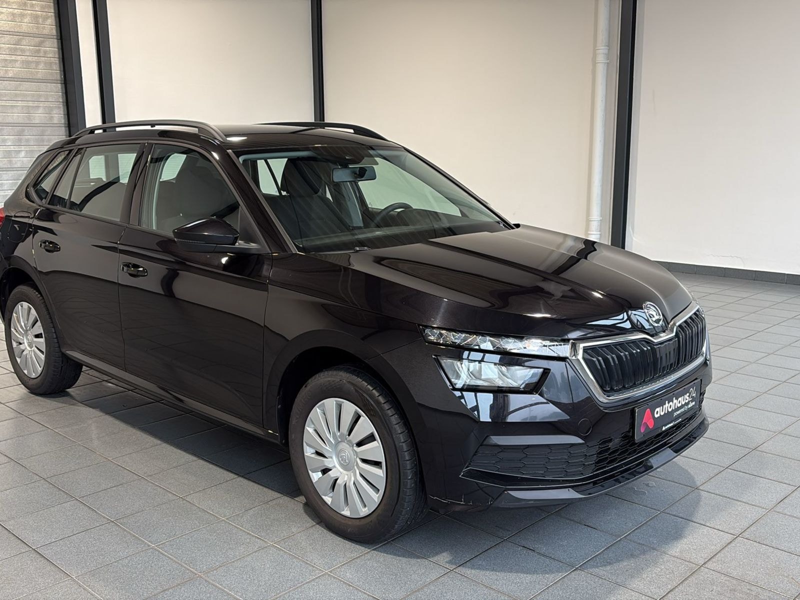 ŠKODA Kamiq SUV / Crossover / Geländewagen SKODA Kamiq 1.0 TSI 70kW Active Sports Utility Vehicle #1