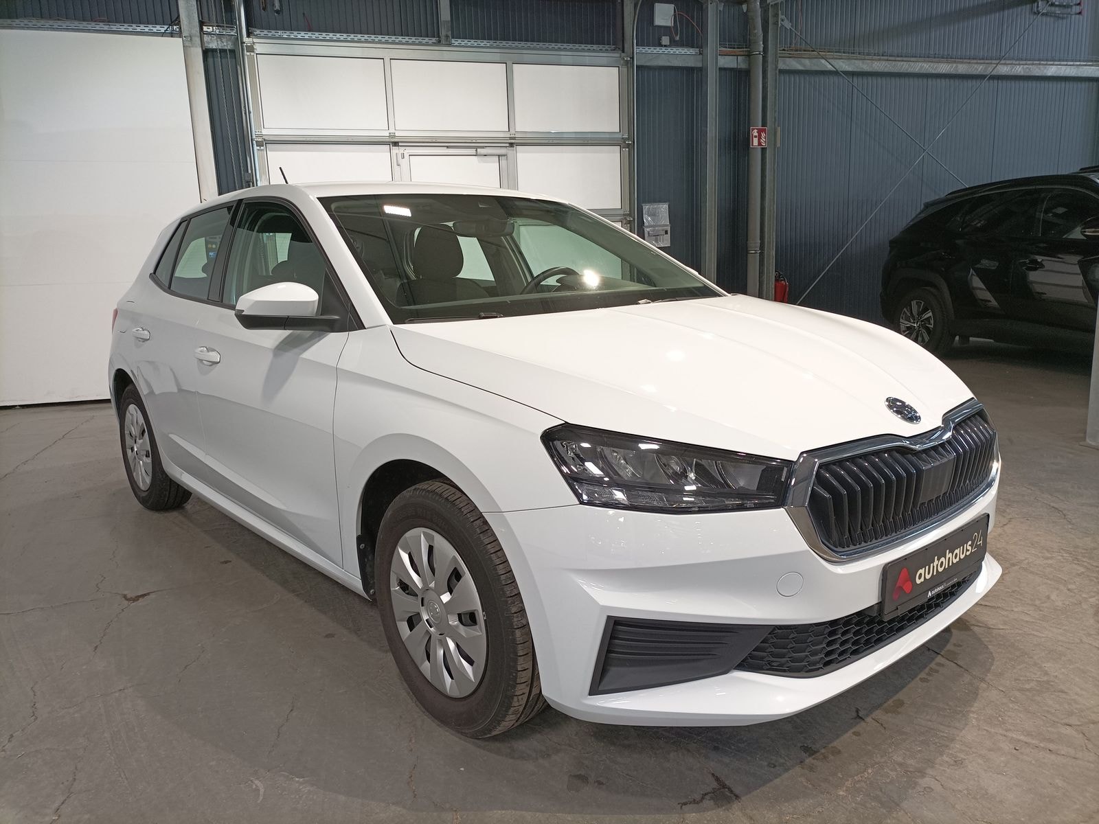 ŠKODA Fabia Schräghecklimousine SKODA Fabia 1.0l MPI 59kW AMBITION Schräghecklimousine #1