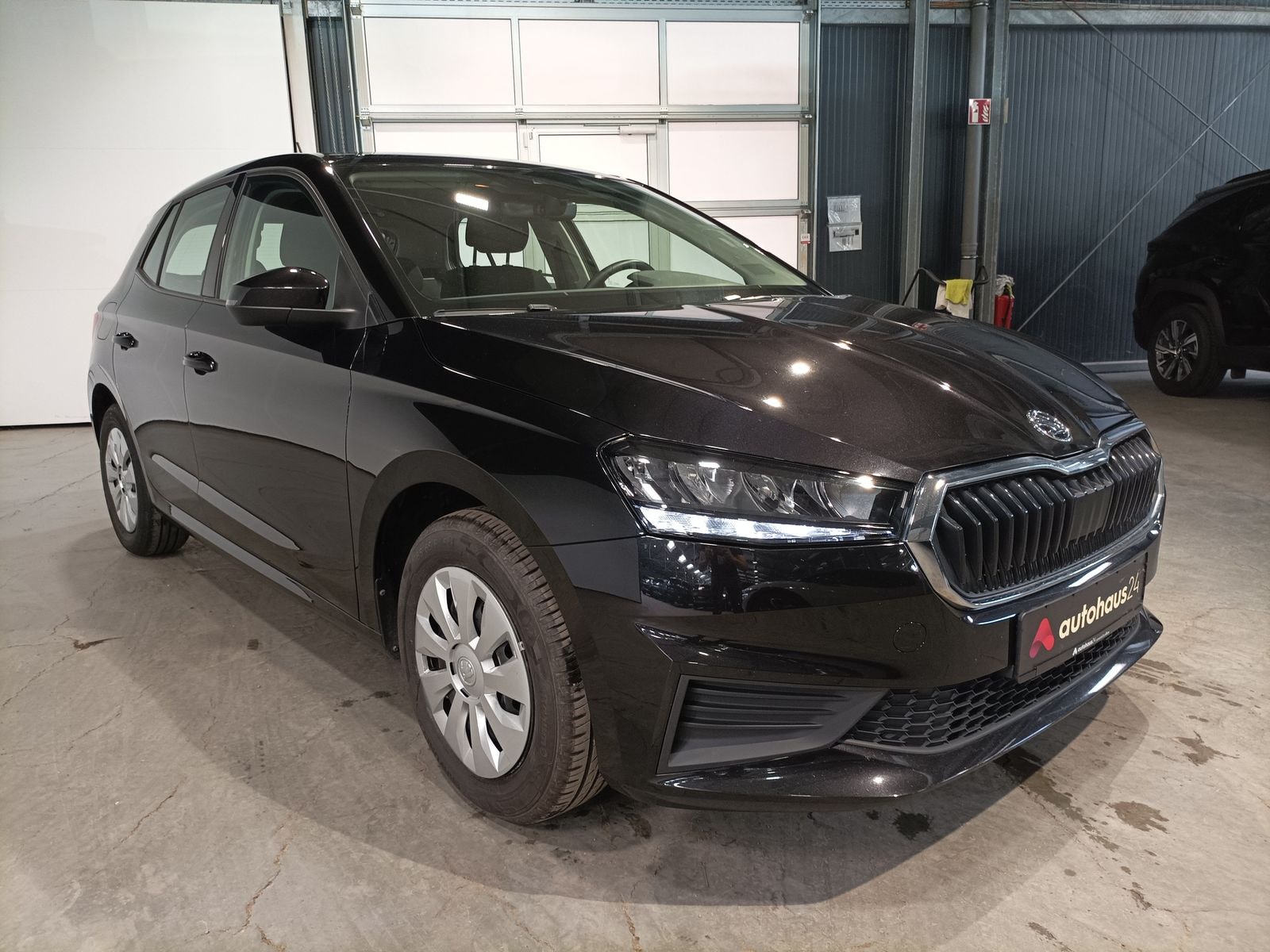 ŠKODA Fabia Schräghecklimousine SKODA Fabia 1.0l MPI 59kW AMBITION Schräghecklimousine #1
