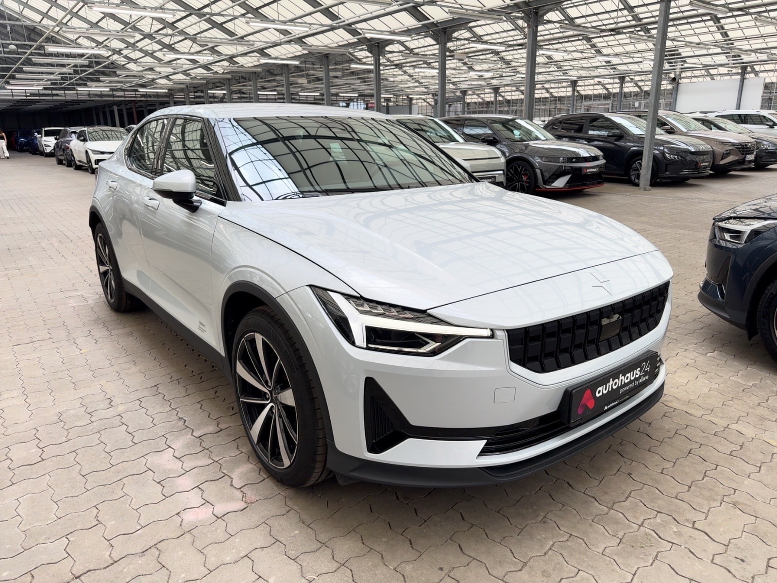 Polestar Polestar 2 Limousine POLESTAR 2 64KWH Standard Range Single Motor Schräghecklimousine #1
