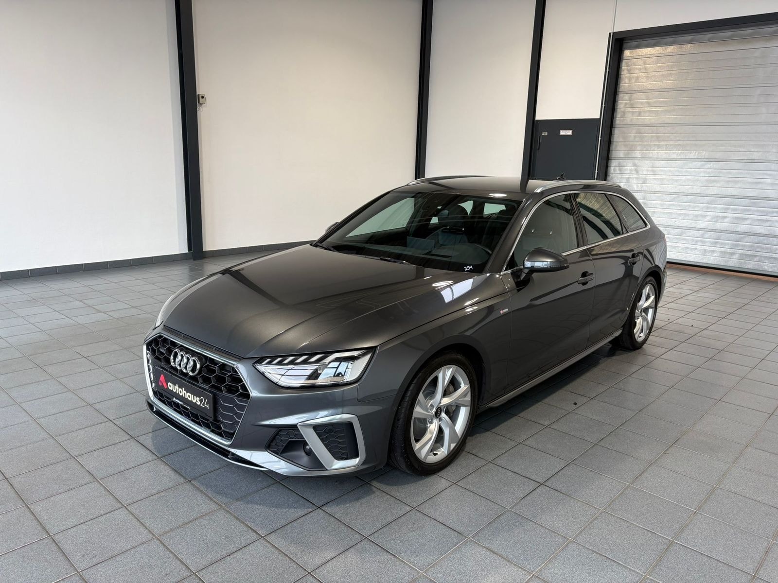 Audi A4 Kombi A4 40 quattro 2.0 TFSI Avant S line (EURO 6d) #3