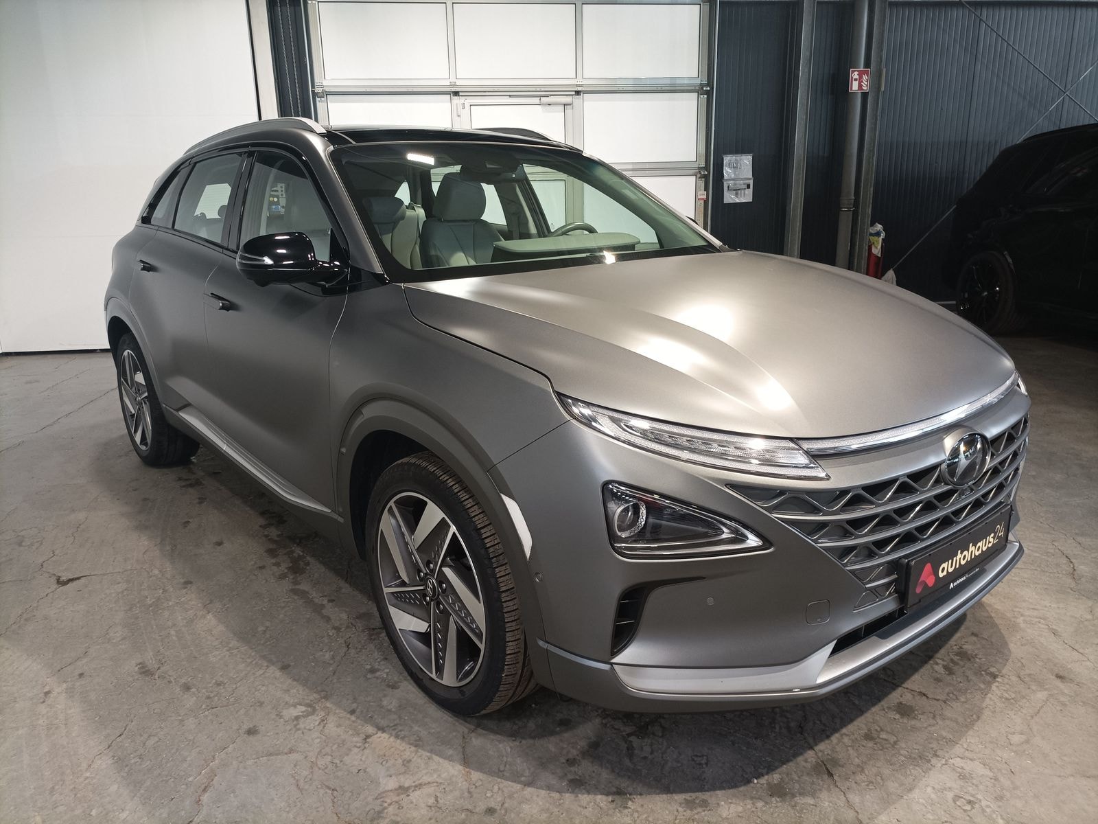 Hyundai Nexo SUV / Crossover / Geländewagen HYUNDAI Nexo Fuel Cell Sports Utility Vehicle #1