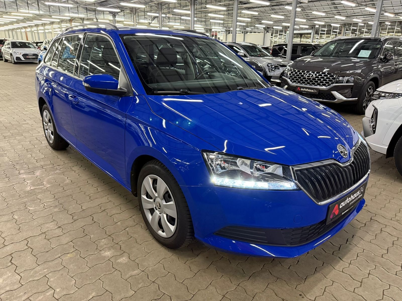 ŠKODA Fabia Kombi SKODA Fabia 1.0l TSI 70kW DSG AMBITION COMBI Kombi #1