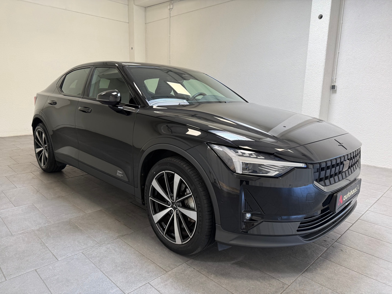 Polestar Polestar 2 Limousine POLESTAR 2 64KWH Standard Range Single Motor Schräghecklimousine #1