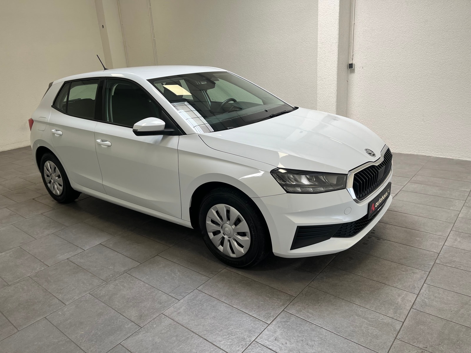 ŠKODA Fabia Schräghecklimousine SKODA Fabia 1.0l MPI 59kW AMBITION Schräghecklimousine #1