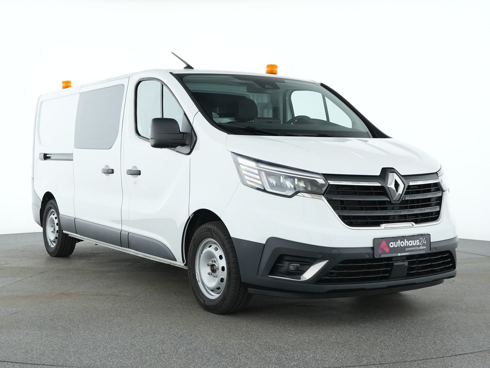 Renault Trafic Transporter RENAULT Trafic TRAFIC Komfort L2H1 3,1t Blue dCi 150 Kastenwagen #1