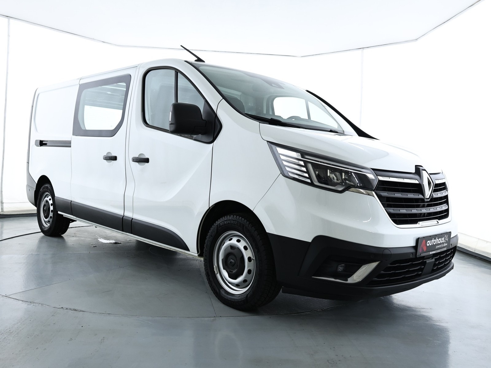 Renault Trafic Transporter RENAULT Trafic TRAFIC Komfort L2H1 3,1t Blue dCi 150 Kastenwagen #1