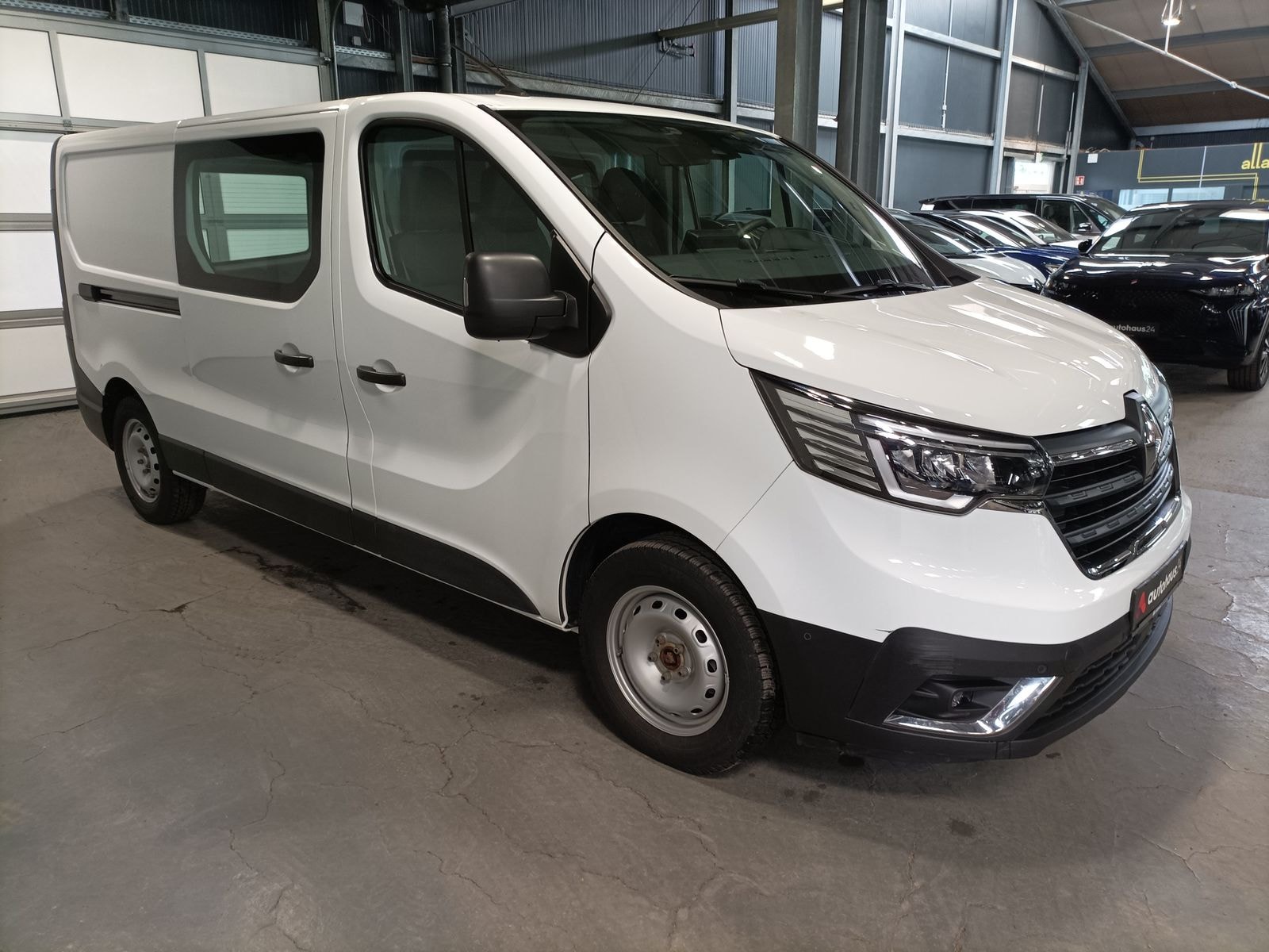 Renault Trafic Transporter RENAULT Trafic TRAFIC Komfort L2H1 3,1t Blue dCi 150 Kastenwagen #1