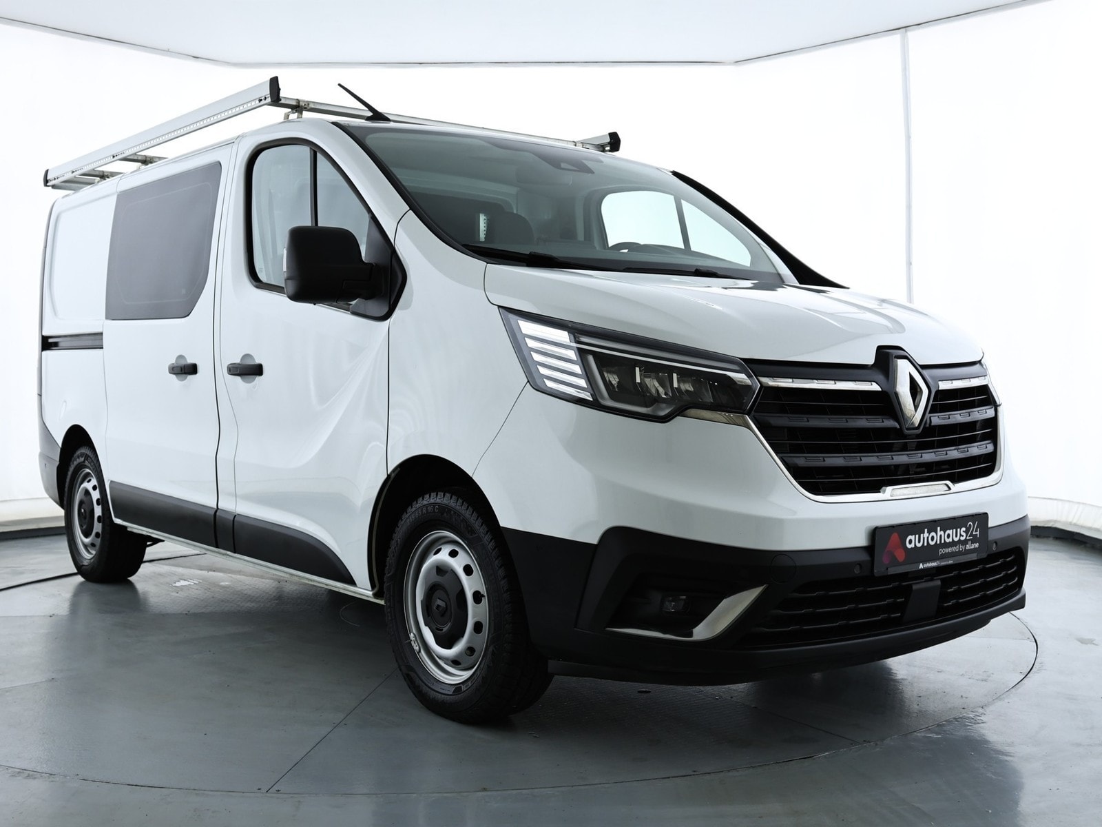 Renault Trafic Transporter RENAULT Trafic TRAFIC Komfort L1H1 3,0t Blue dCi 150 Kastenwagen #1