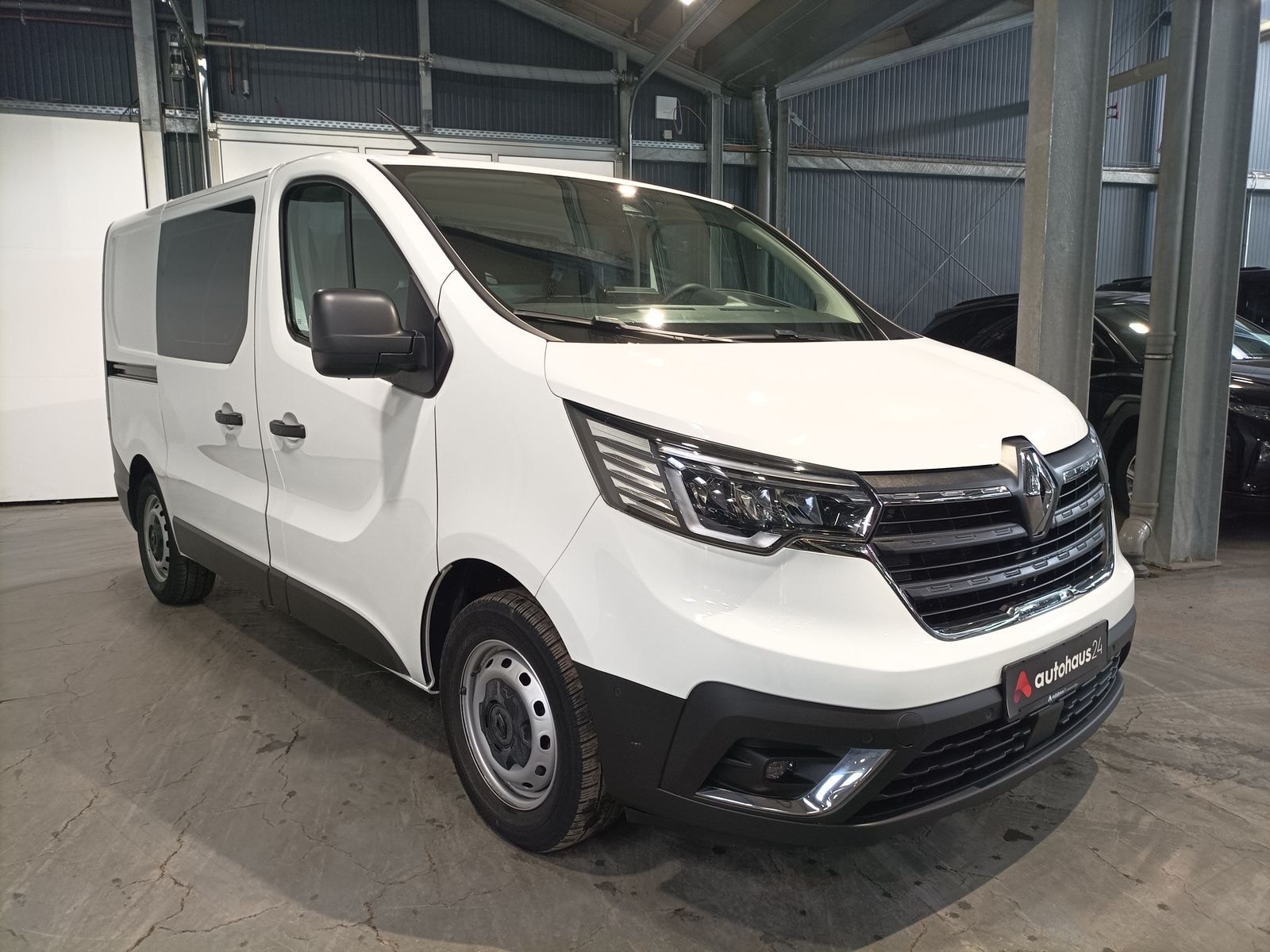 Renault Trafic Transporter RENAULT Trafic TRAFIC Komfort L1H1 3,0t Blue dCi 150 Kastenwagen #1
