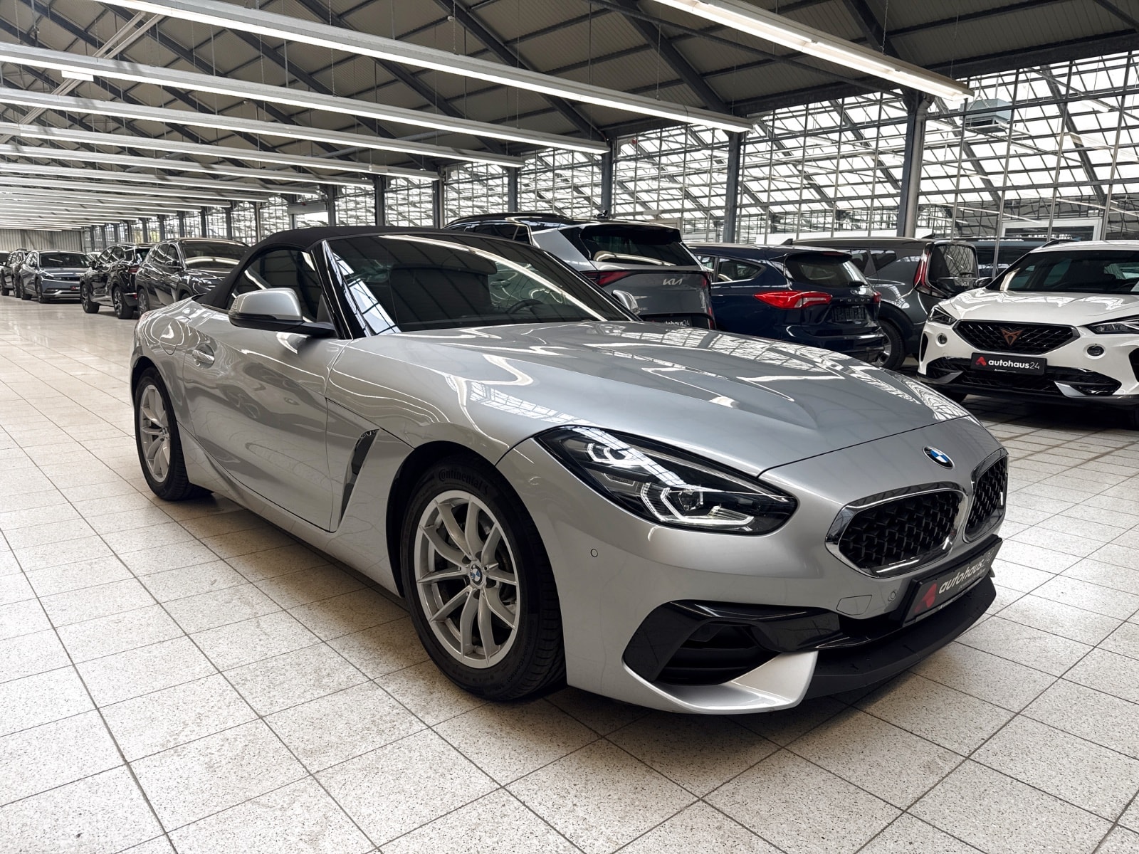 BMW Z4 Cabrio / Roadster BMW Z4 sDrive30i Advantage A Roadster #1
