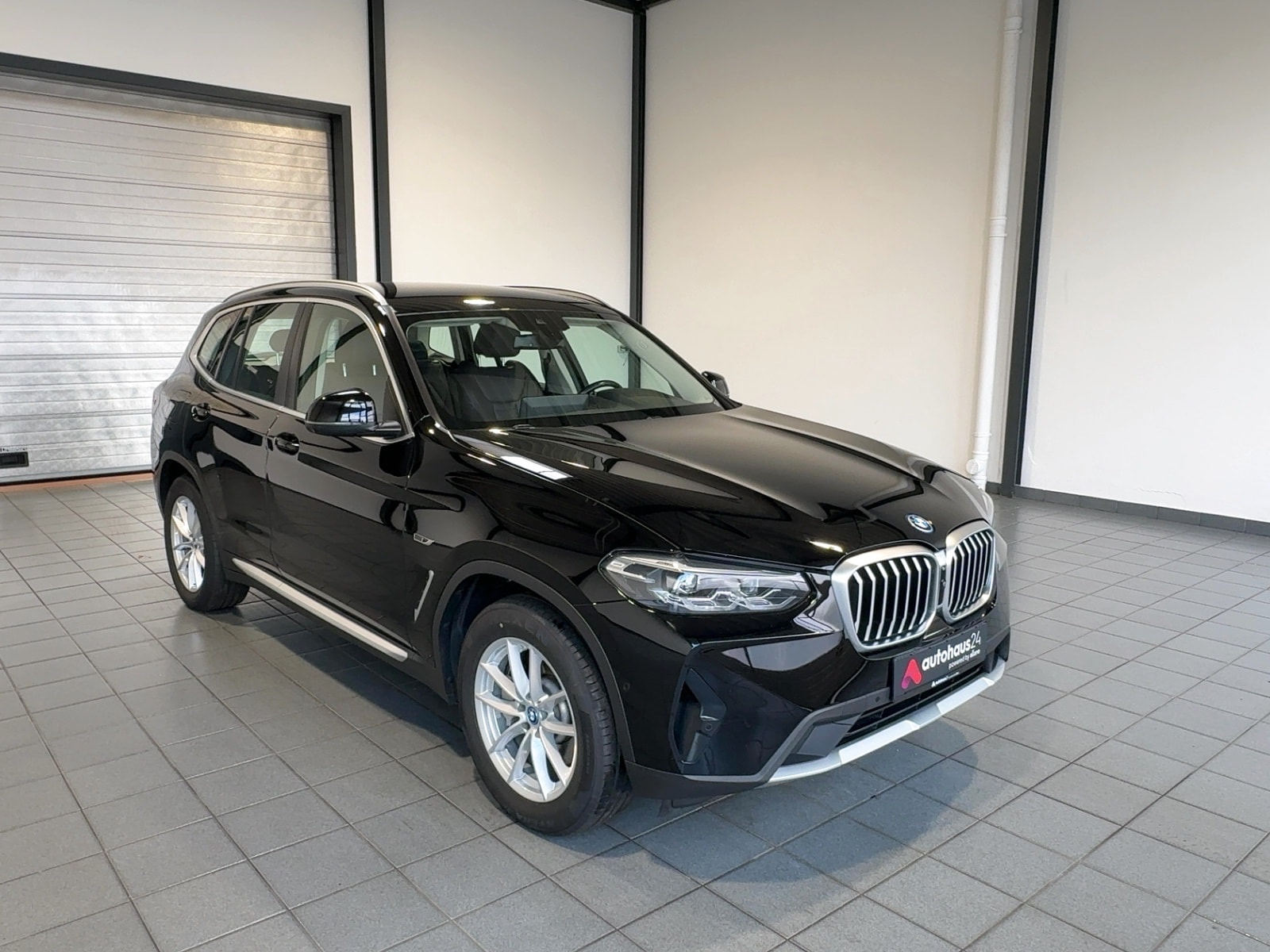 BMW X3 SUV / Crossover / Geländewagen BMW X3 xDrive30e AT Sports Utility Vehicle #1