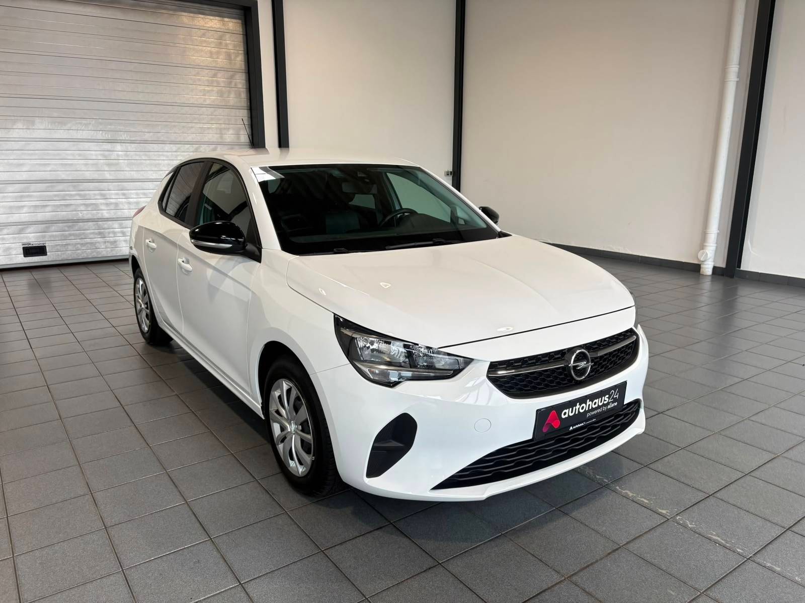 Opel Corsa Limousine OPEL Corsa 1.2 55kW Edition Schräghecklimousine #1