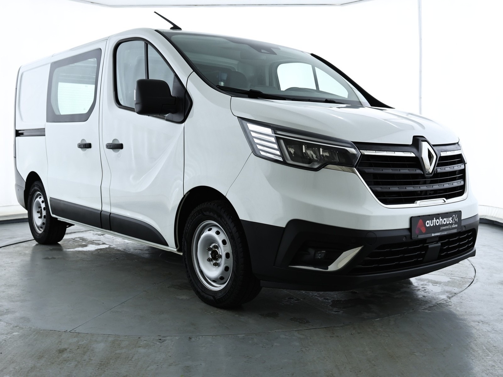 Renault Trafic Transporter RENAULT Trafic TRAFIC Komfort L1H1 3,0t Blue dCi 150 Kastenwagen #1