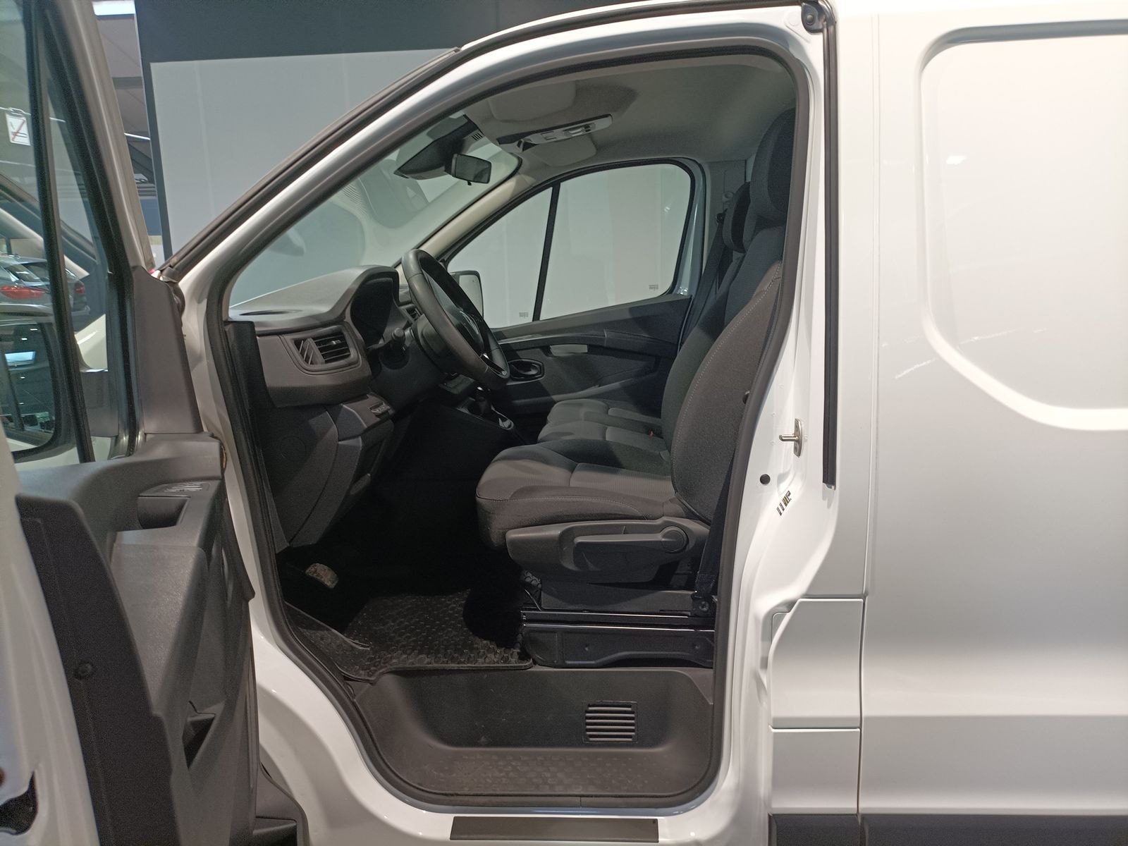 Renault Trafic Transporter Trafic 2.0 BLUE dCi 150 L1H1 3,0t Komfort #8