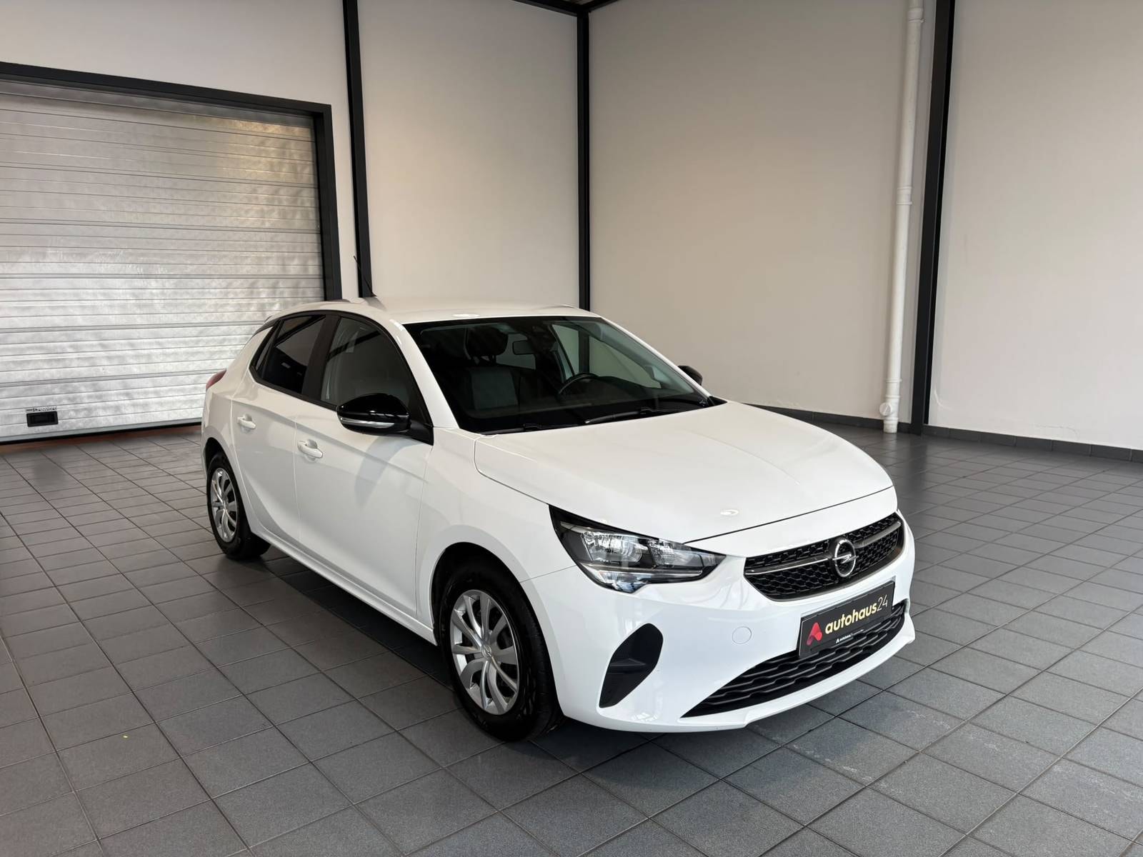 Opel Corsa Limousine OPEL Corsa 1.2 55kW Edition Schräghecklimousine #1
