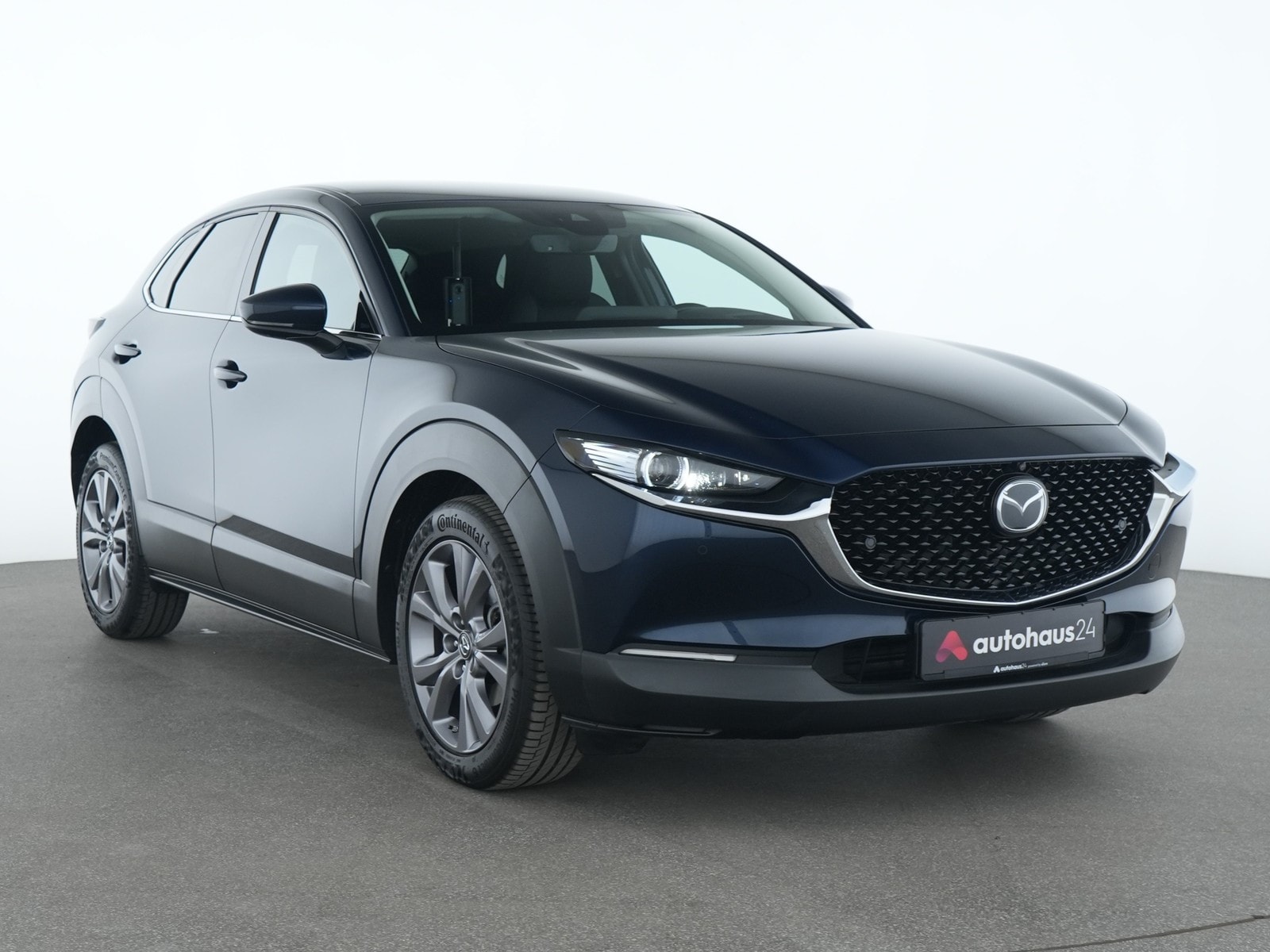 Mazda CX-30 SUV / Crossover / Geländewagen MAZDA CX-30 2.0 e-SKYACTIV-G M-Hybrid Selection Sports Utility Vehicle #1