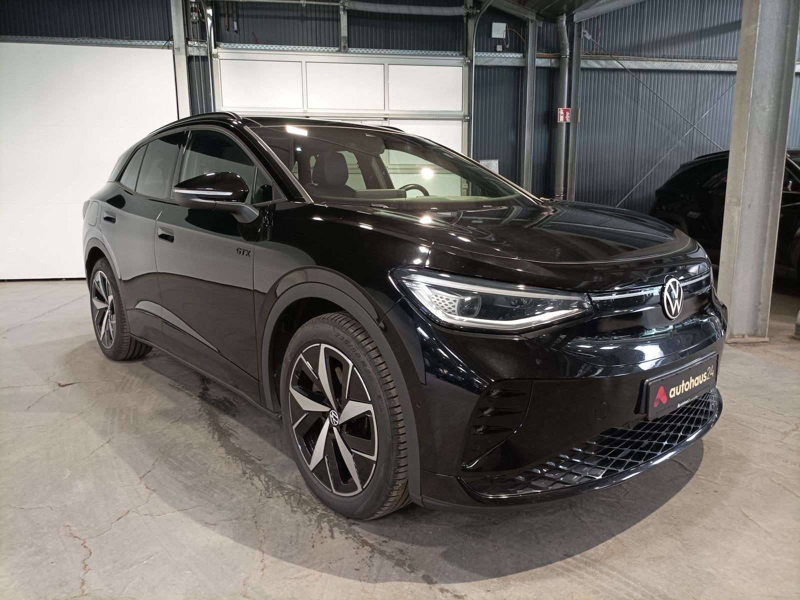 Volkswagen ID.4 SUV / Crossover / Geländewagen VOLKSWAGEN ID.4 77 kWh GTX Sports Utility Vehicle #1