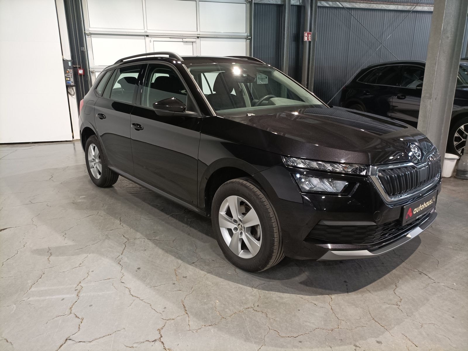 ŠKODA Kamiq SUV / Crossover / Geländewagen SKODA Kamiq 1.0 TSI DSG 81kW Ambition Sports Utility Vehicle #1