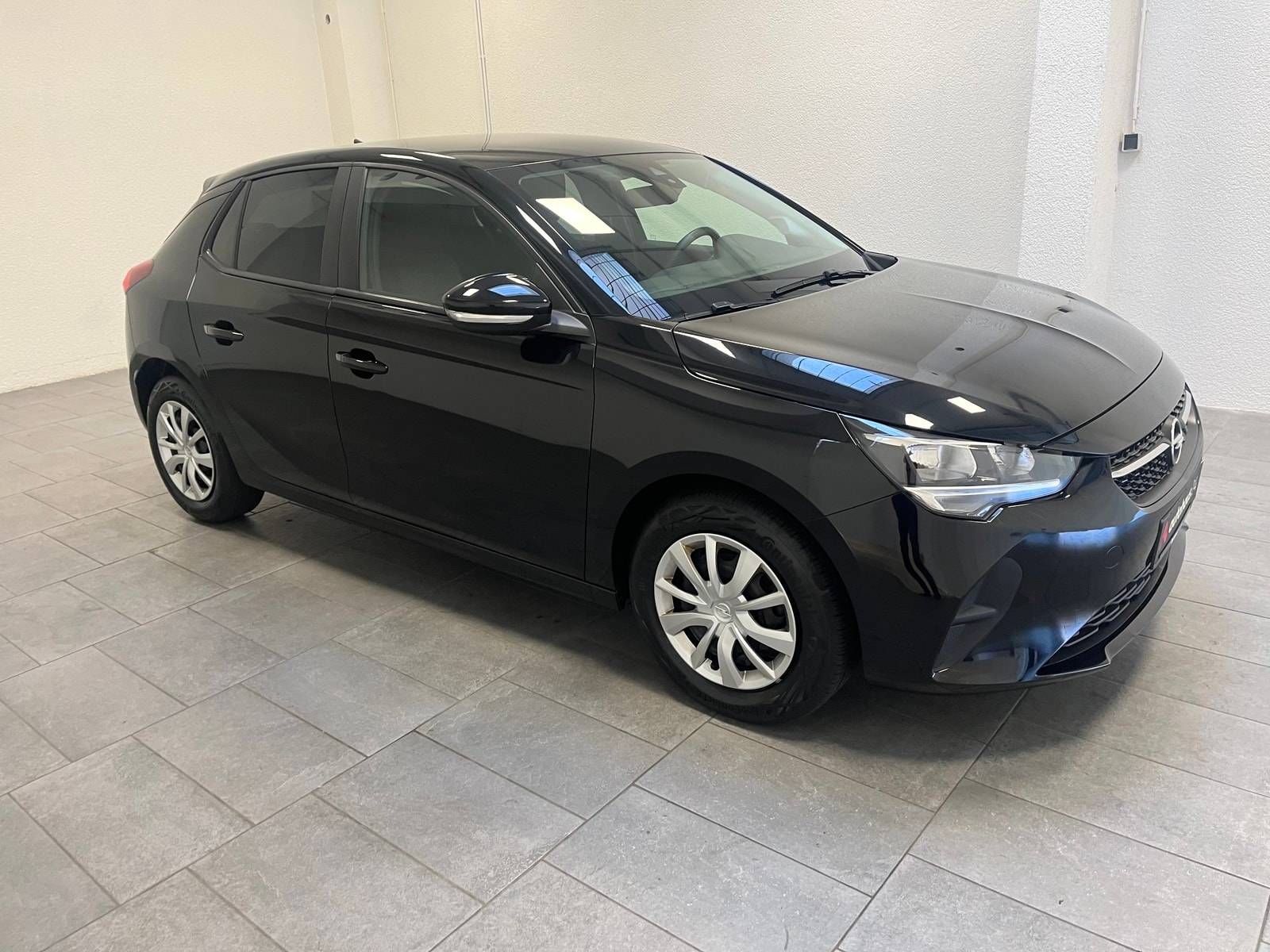 Opel Corsa Limousine OPEL Corsa 1.2 55kW Edition Schräghecklimousine #1