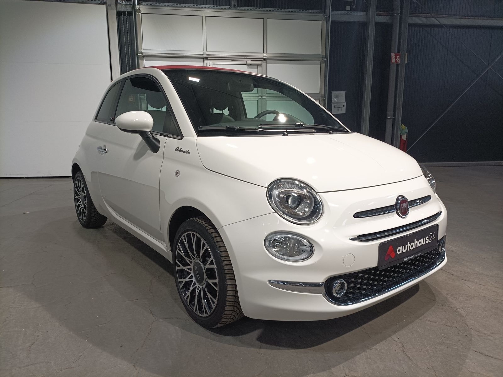 Fiat 500 Cabrio / Roadster FIAT 500 1.0 GSE N3 Hybrid DOLCEVITA C Cabriolet #1