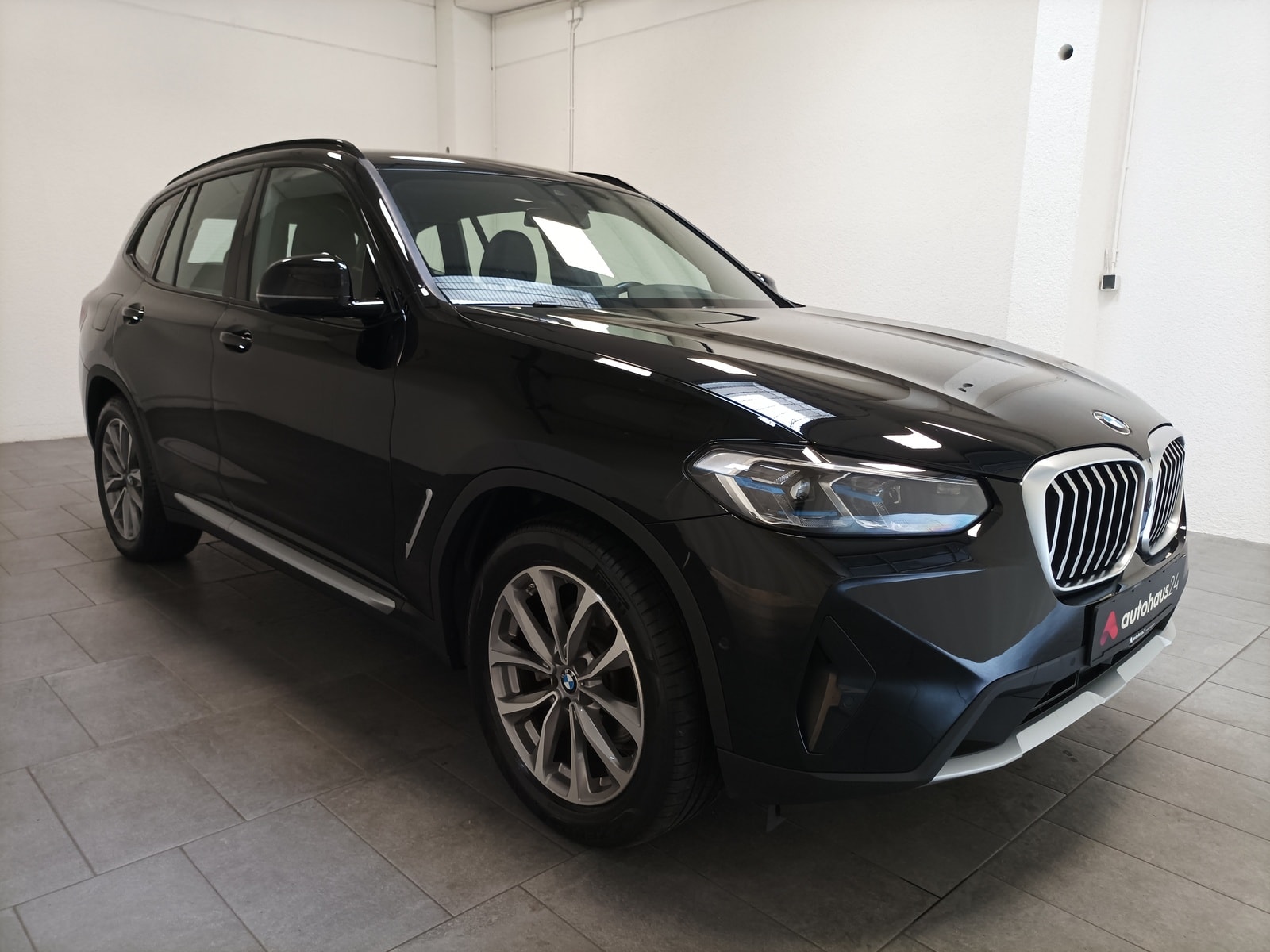 BMW X3 SUV / Crossover / Geländewagen BMW X3 xDrive20d AT Sports Utility Vehicle #1