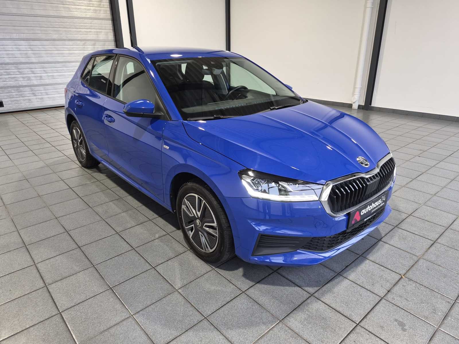 ŠKODA Fabia Limousine SKODA Fabia 1.0l TSI 81kW DSG TOUR Schräghecklimousine #1