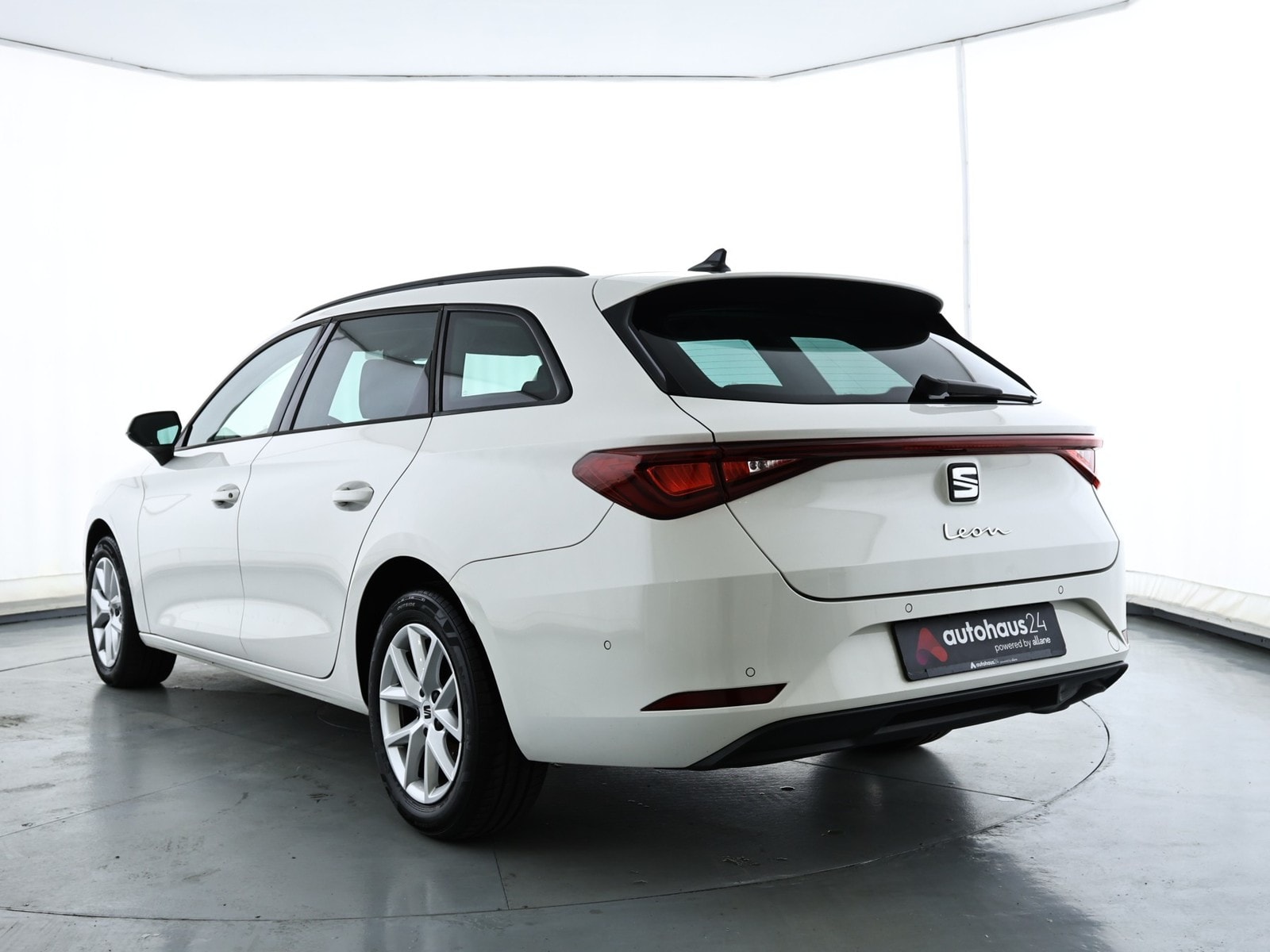 Seat Leon Kombi Leon Sportstourer 2.0 TDI Style (EURO 6d) #4