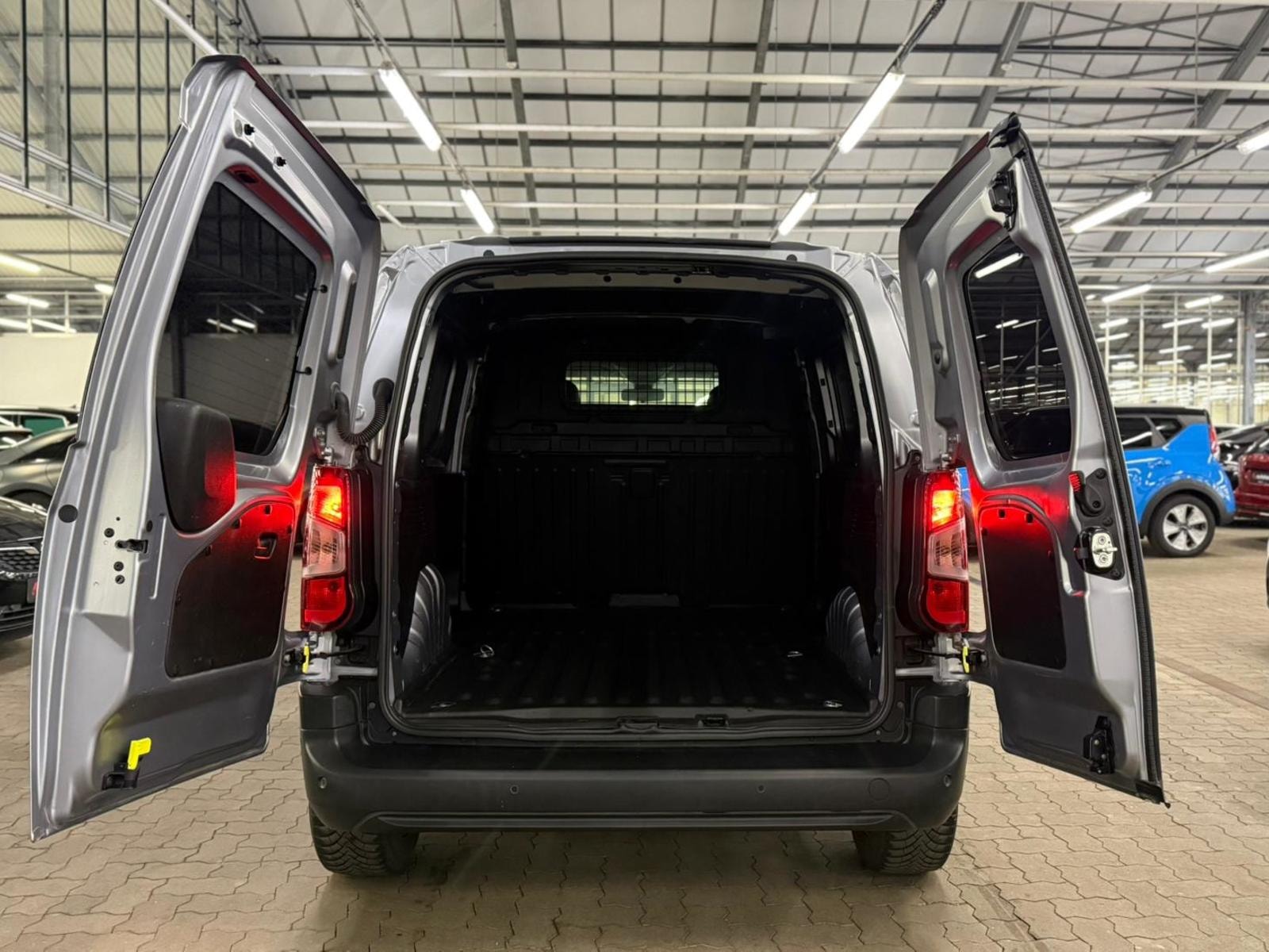 Toyota Proace Transporter Proace City 1.5 D-4D L1 Comfort S/S (EURO 6d) #6