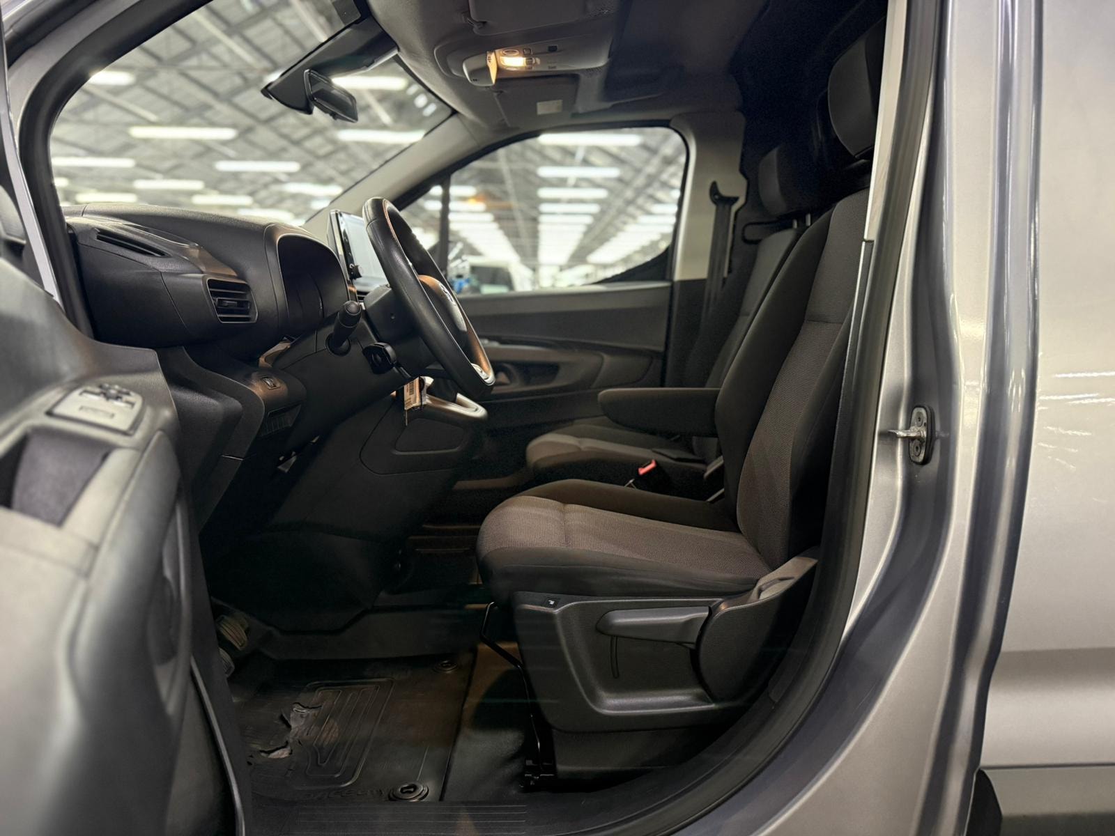 Toyota Proace Transporter Proace City 1.5 D-4D L1 Comfort S/S (EURO 6d) #8