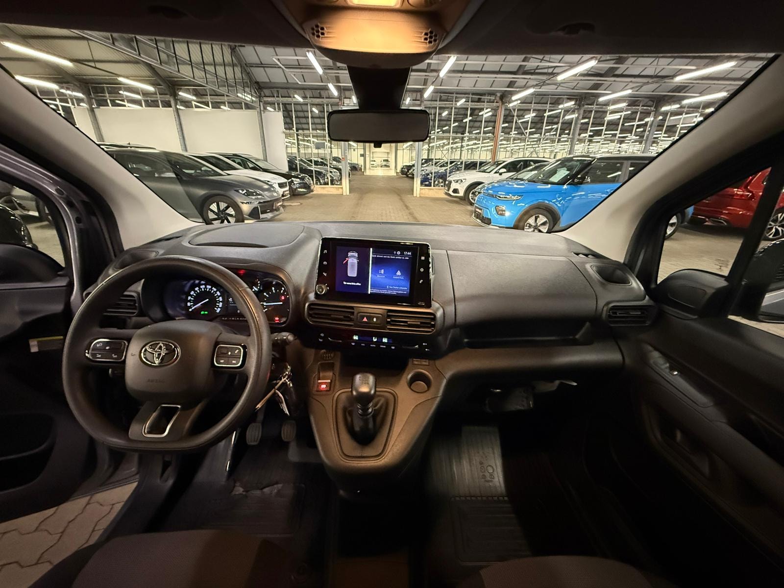 Toyota Proace Transporter Proace City 1.5 D-4D L1 Comfort S/S (EURO 6d) #9