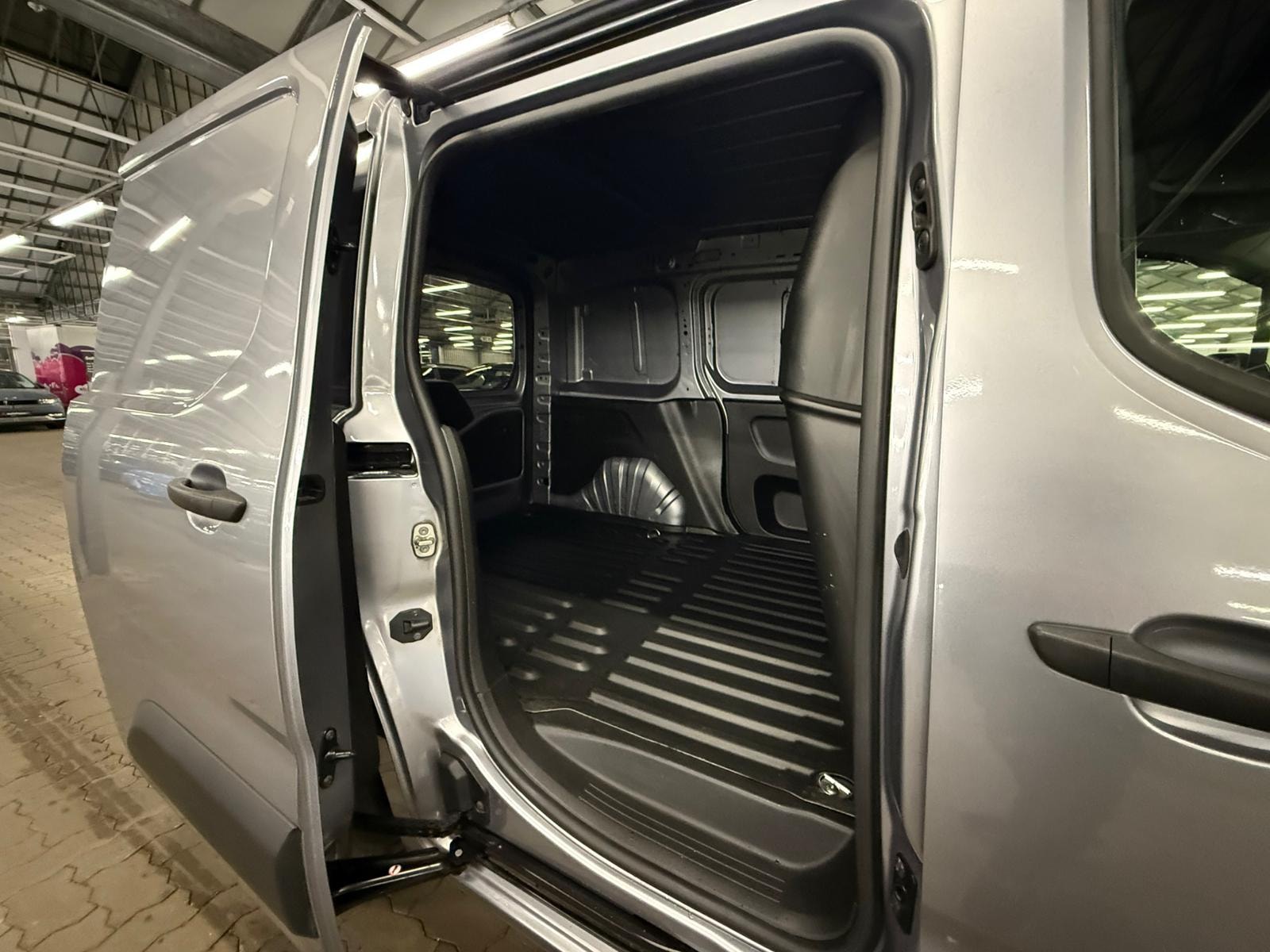 Toyota Proace Transporter Proace City 1.5 D-4D L1 Comfort S/S (EURO 6d) #16