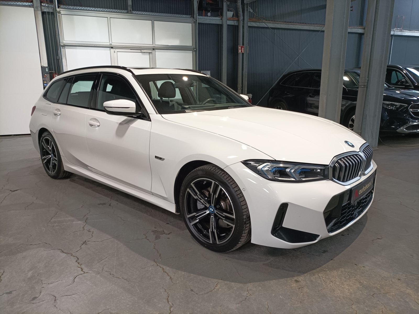 BMW 3er-Reihe Kombi BMW 3er-Reihe 330e Touring M Sport Automatic Kombi #1