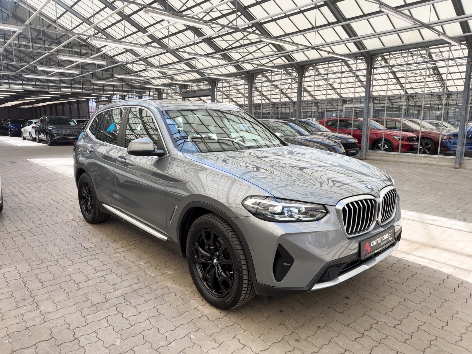 BMW X3 SUV / Crossover / Geländewagen BMW X3 xDrive20i AT Sports Utility Vehicle #1