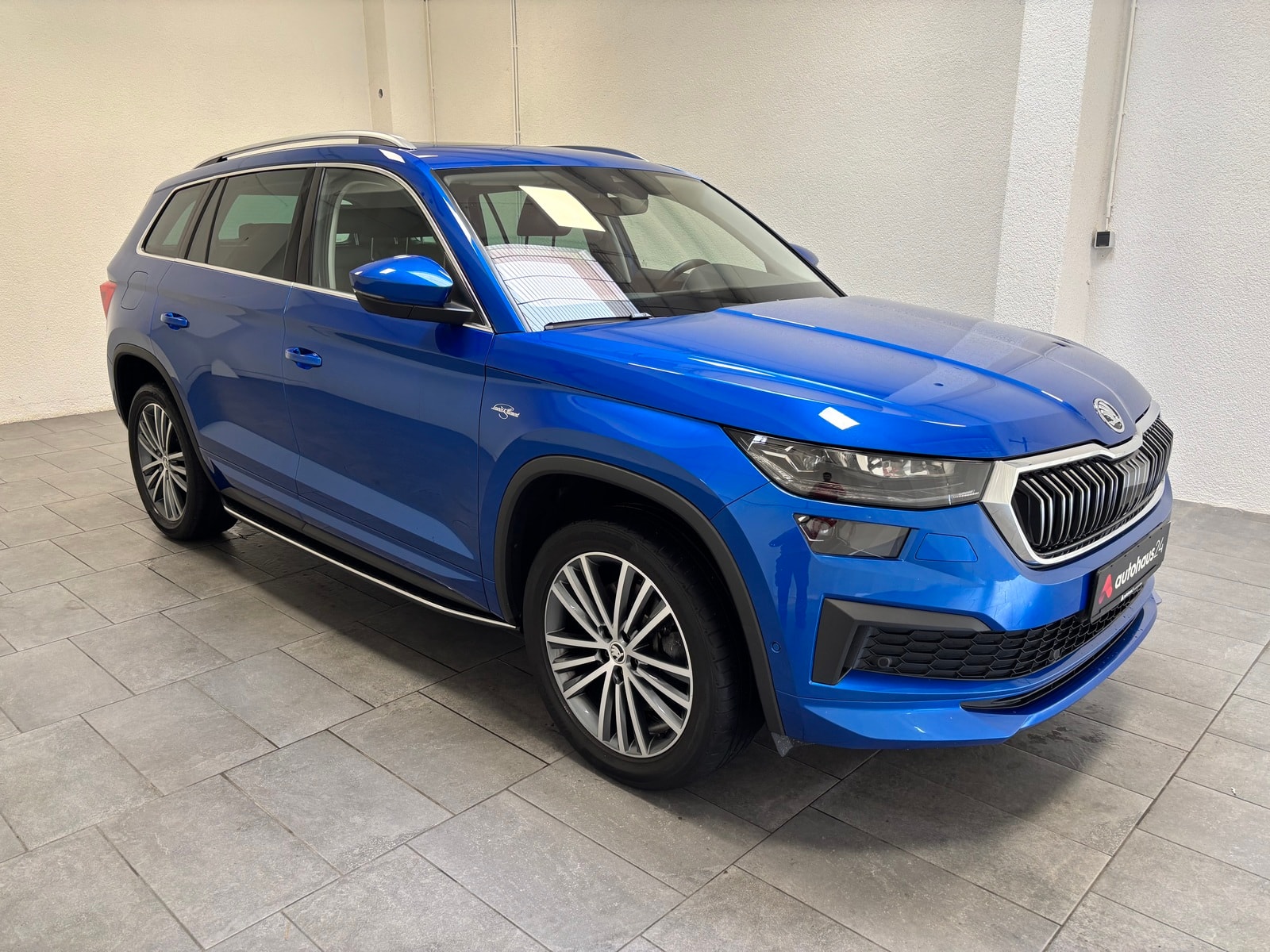ŠKODA Kodiaq SUV / Crossover / Geländewagen SKODA Kodiaq 2.0 TSI DSG 4x4 L&K Sports Utility Vehicle #1
