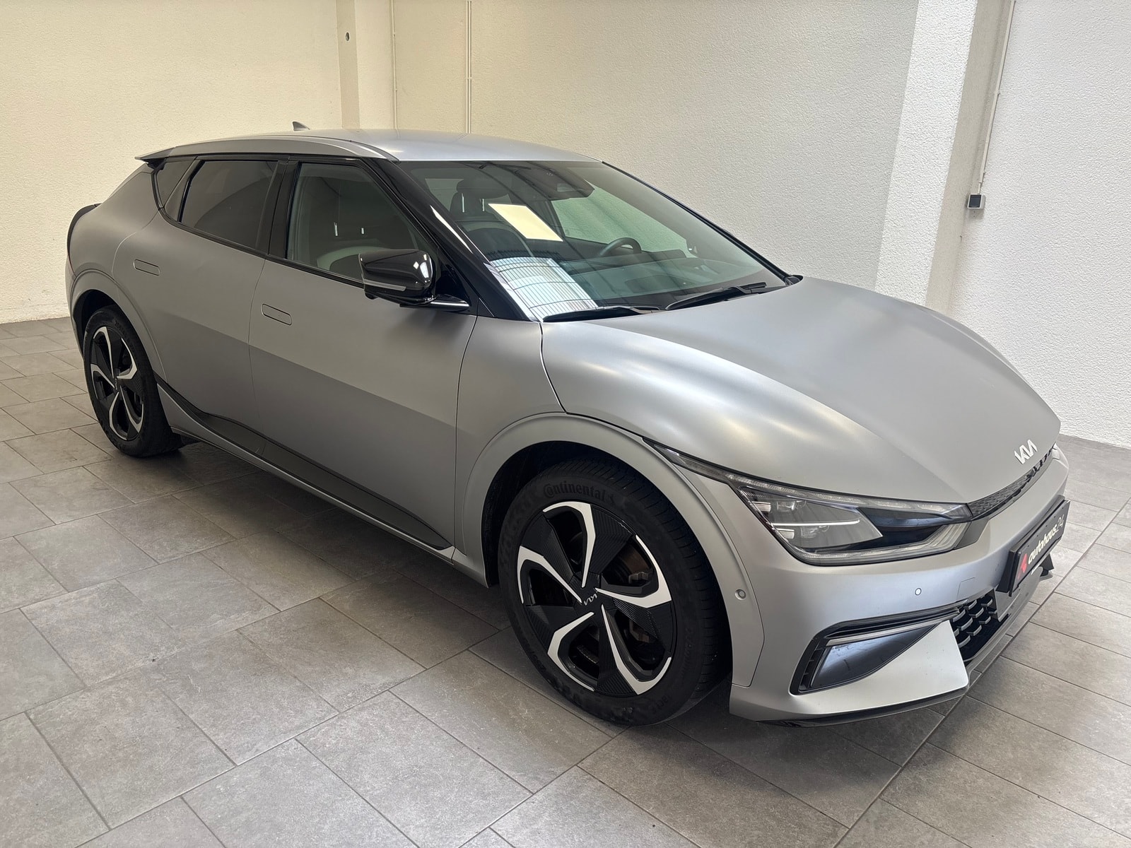 Kia EV6 SUV / Crossover / Geländewagen KIA EV6 58 kWh 125 kW Heckantrieb Sports Utility Vehicle #1