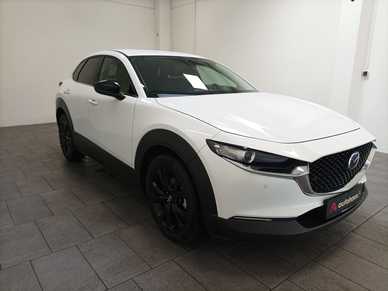 Mazda CX-30 SUV / Crossover / Geländewagen MAZDA CX-30 2.0 e-SKYACTIV-G M-Hybrid 150 Homura Sports Utility Vehicle #1