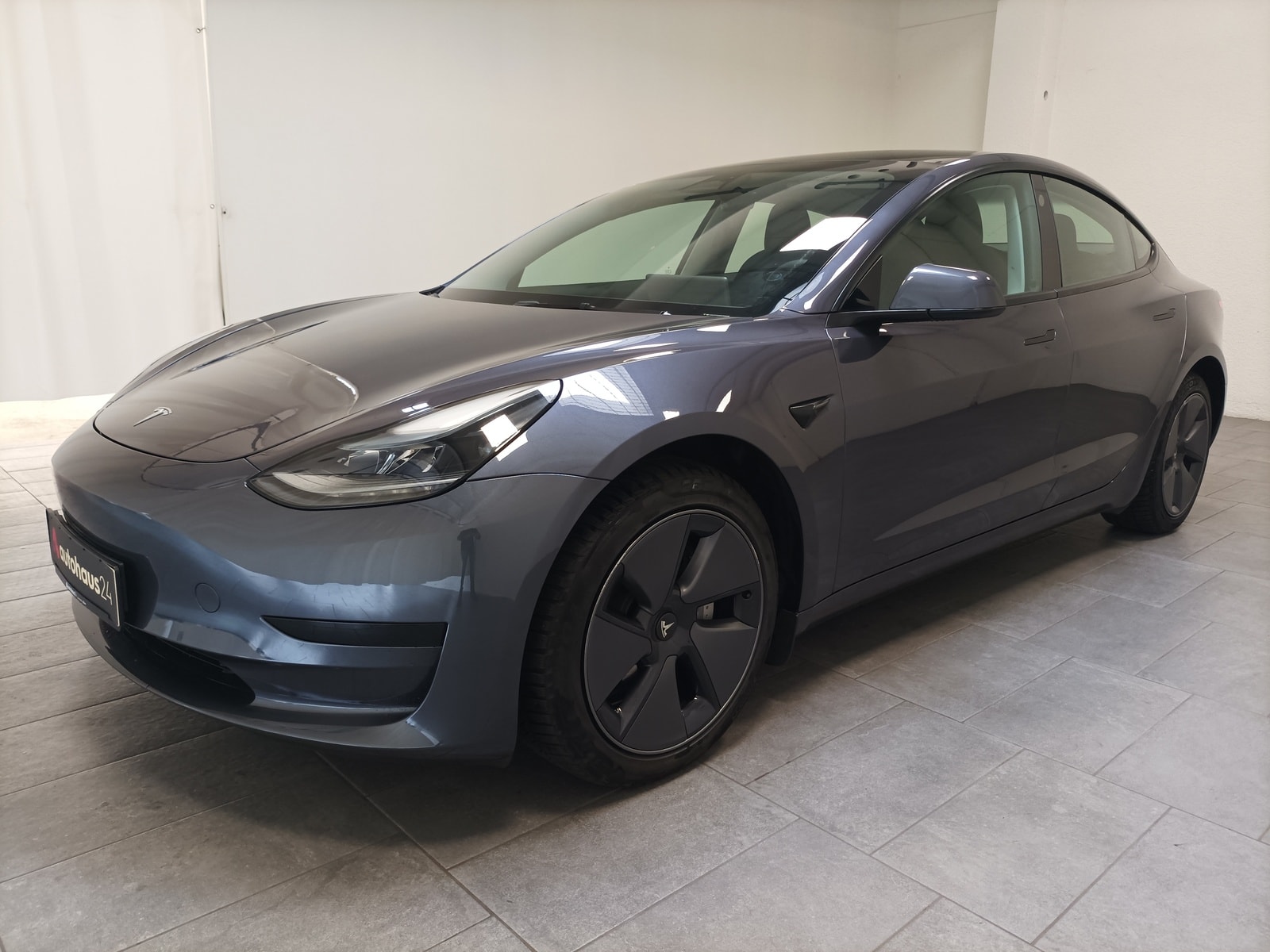 Tesla Model 3 Limousine Model 3 RWD #3