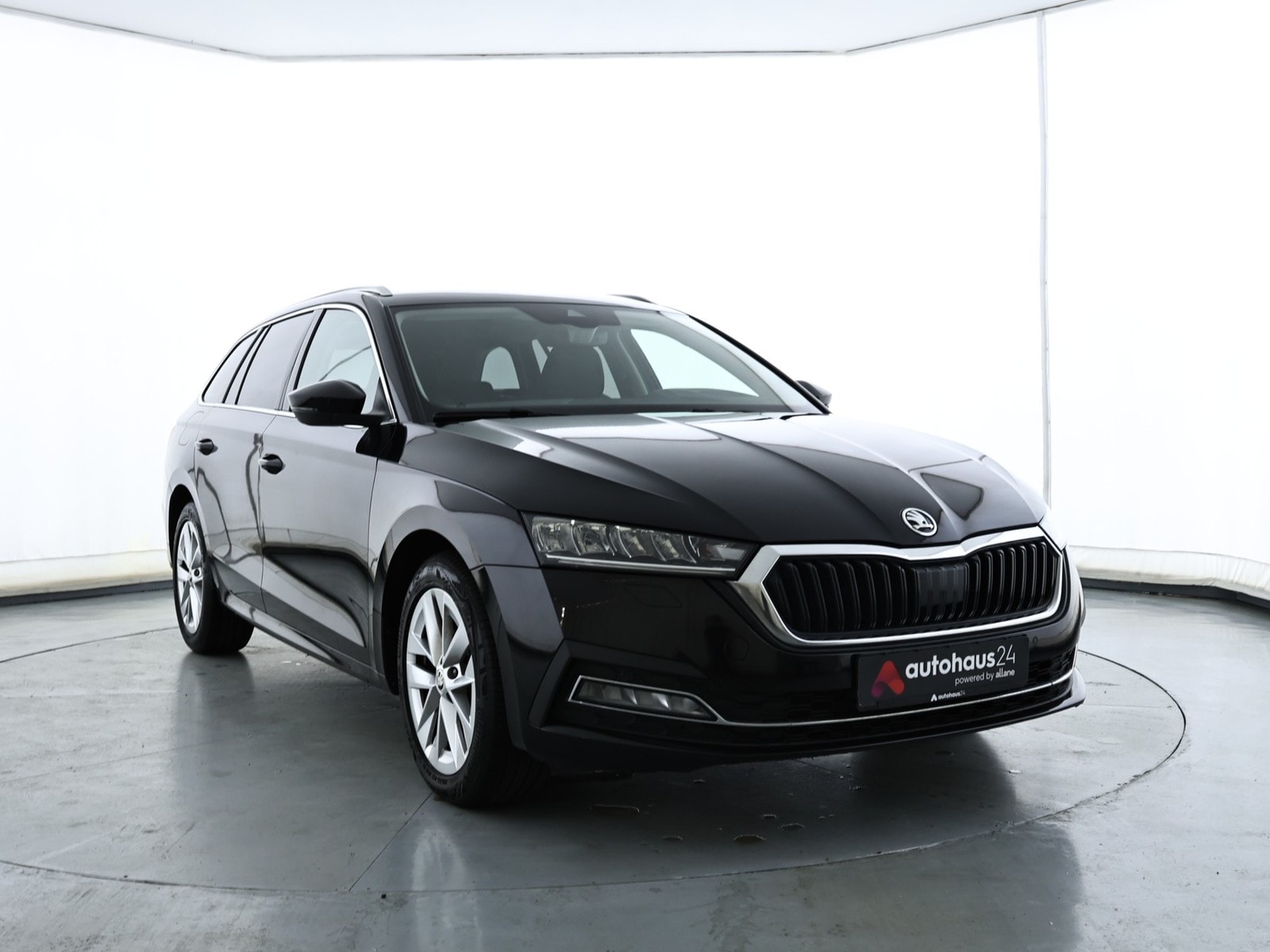 ŠKODA Octavia Kombi SKODA Octavia 2.0 TDI 110kW DSG STYLE COMBI Kombi #1