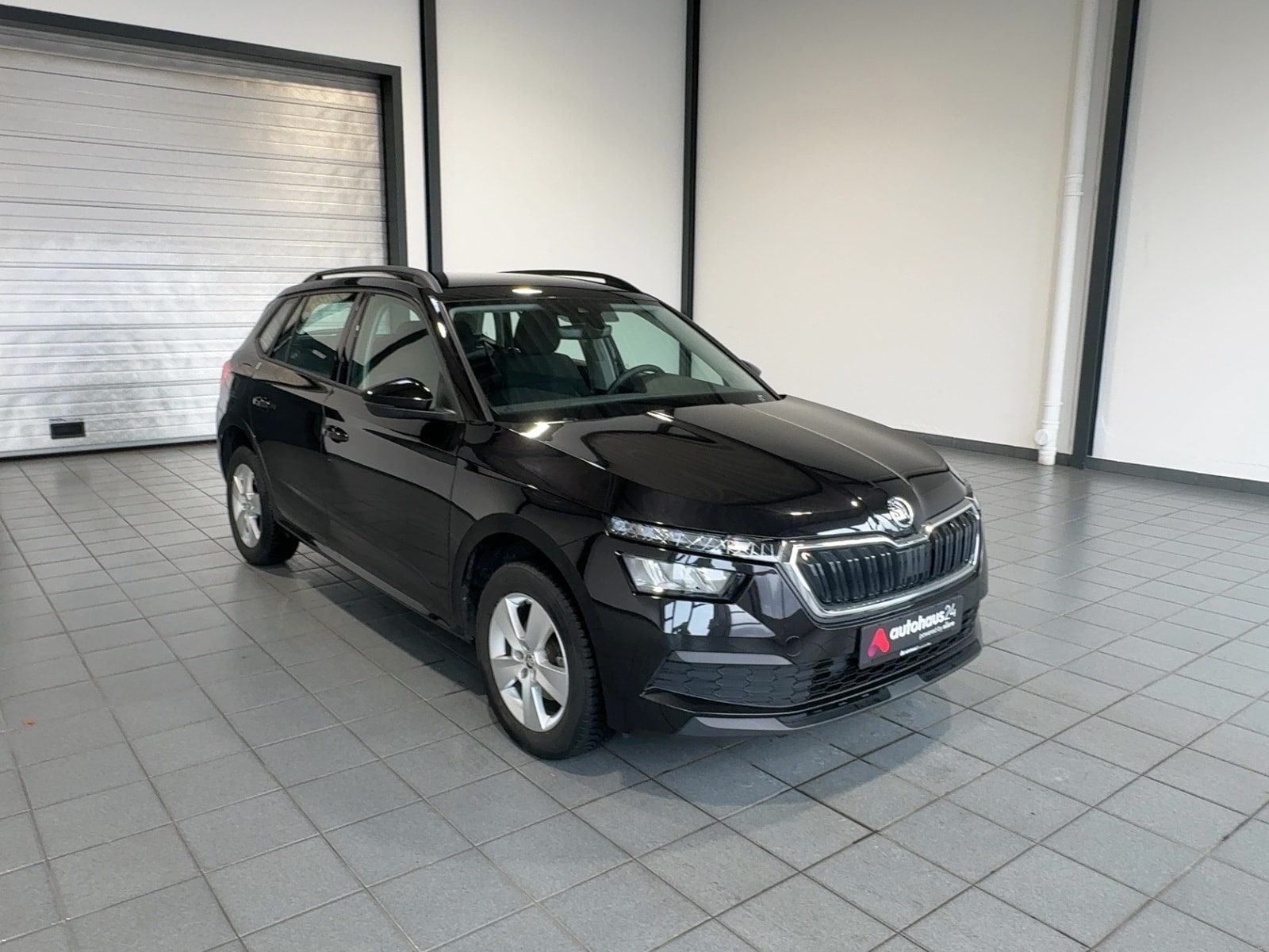 ŠKODA Kamiq SUV / Crossover / Geländewagen SKODA Kamiq 1.0 TSI 70kW Active Sports Utility Vehicle #1