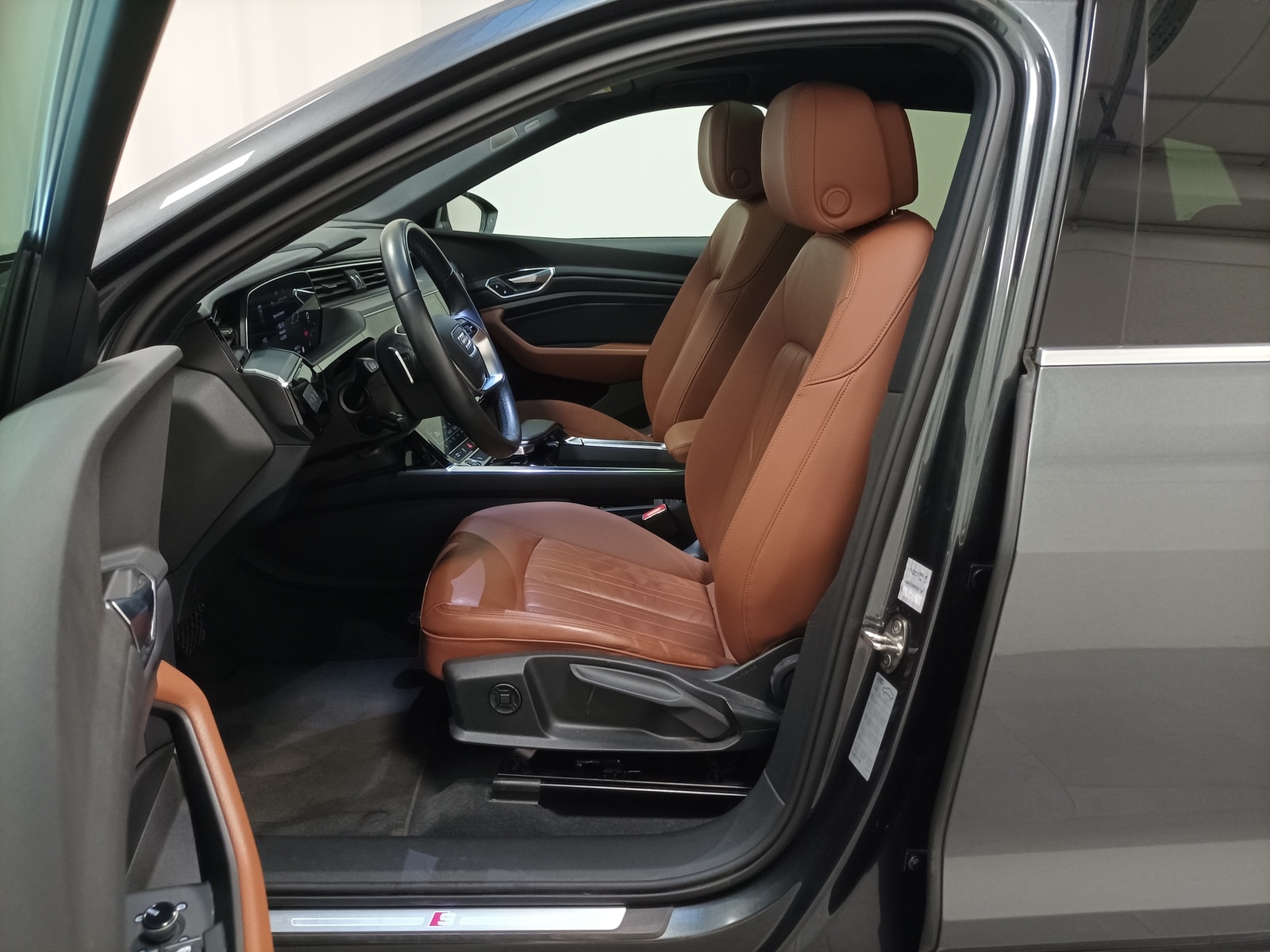 Audi e-tron SUV e-tron 55 quattro S line #8