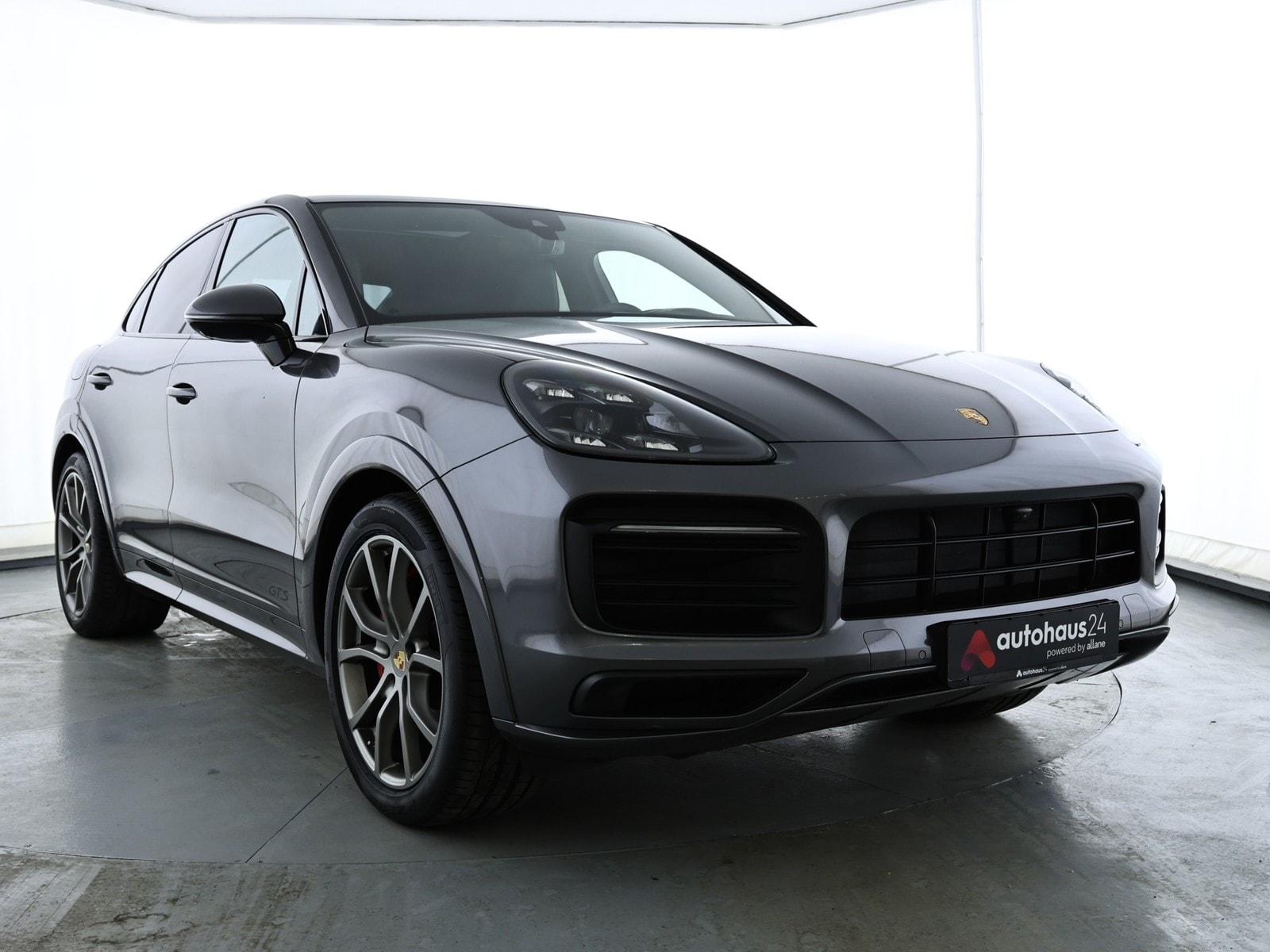 Porsche Cayenne SUV / Crossover / Geländewagen PORSCHE Cayenne Coupé 4.0 V8 GTS Sports Utility Vehicle #1