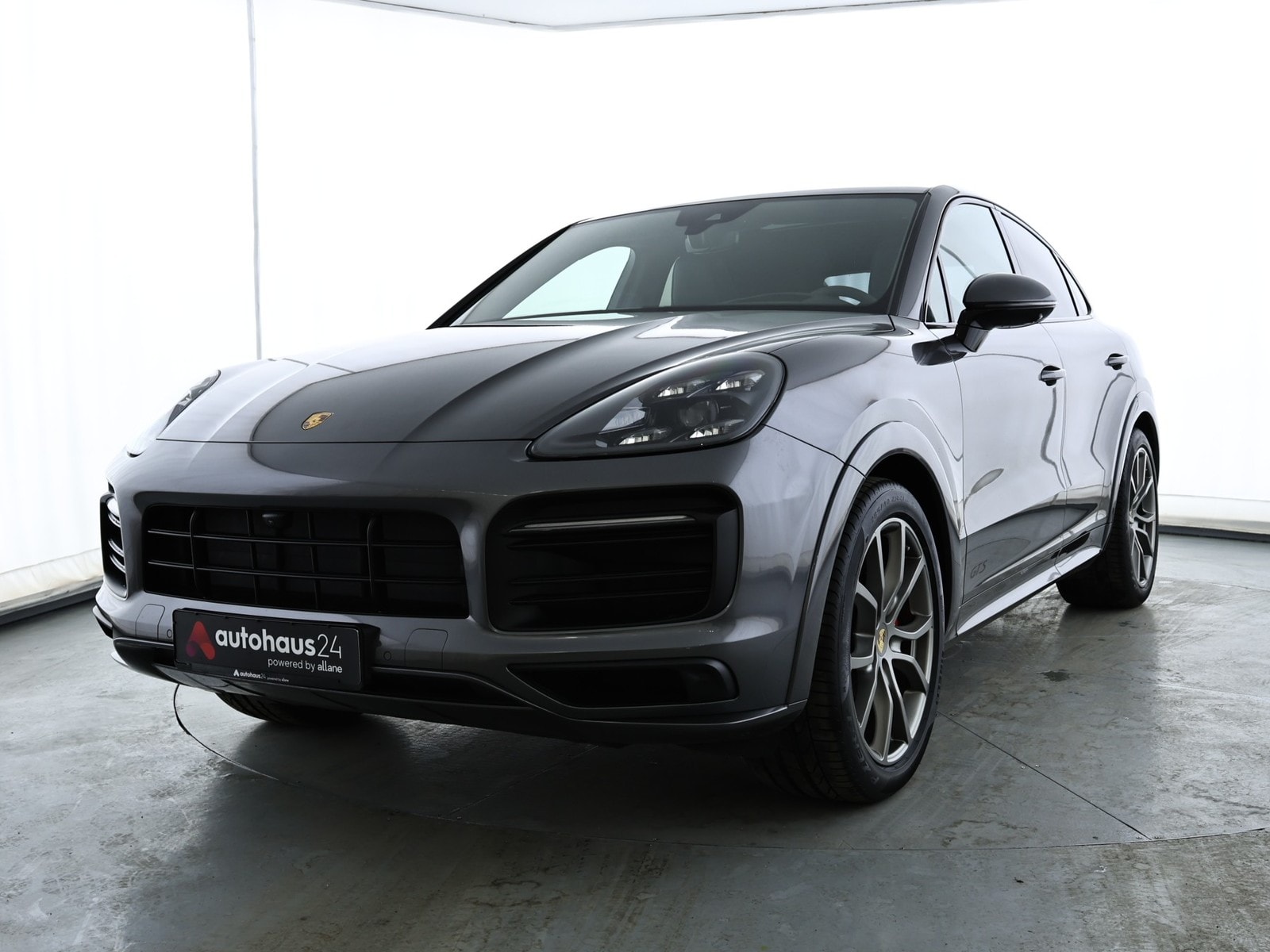 Porsche Cayenne SUV Cayenne Coupe GTS #3