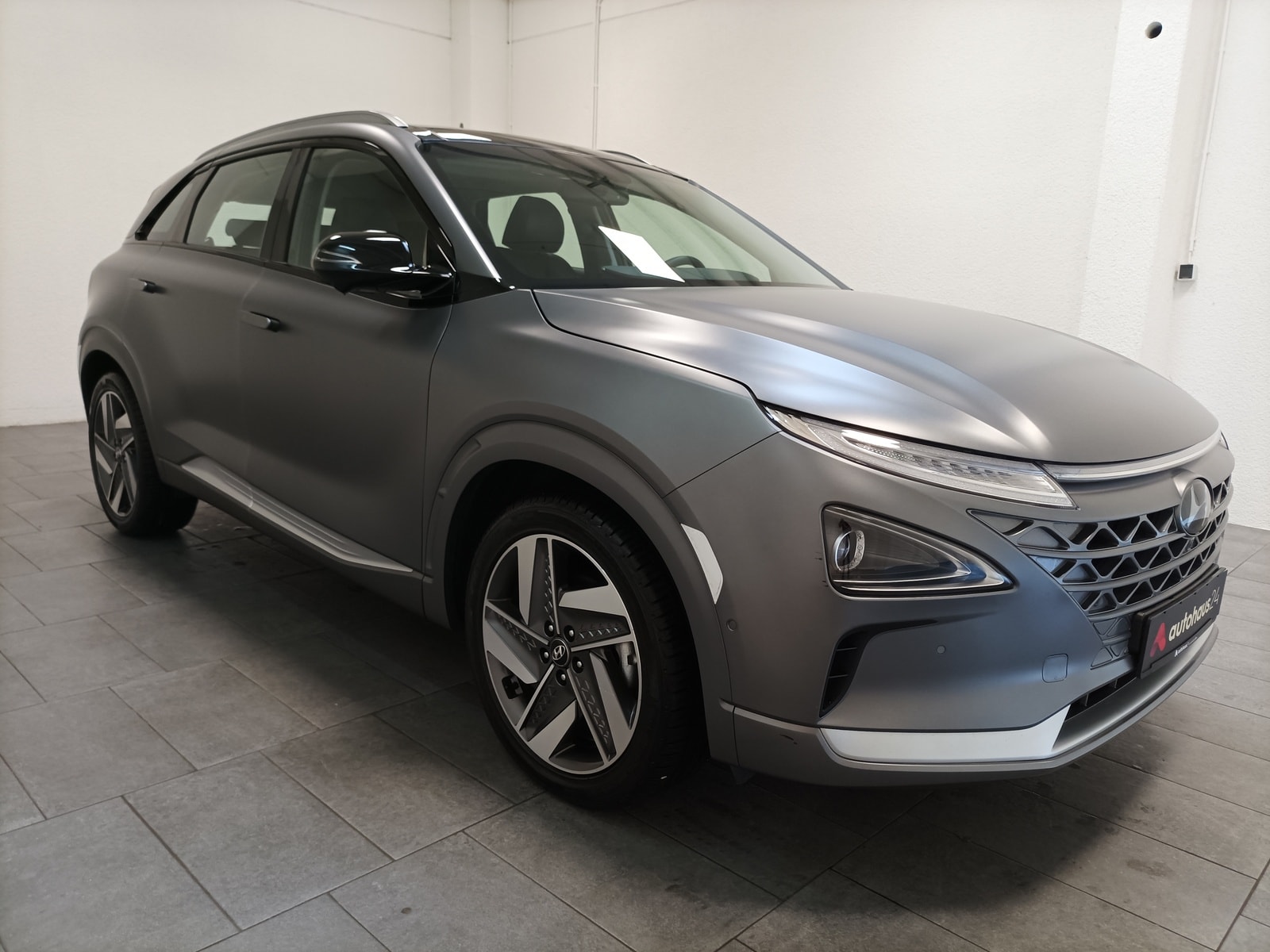 Hyundai Nexo SUV / Crossover / Geländewagen HYUNDAI Nexo Fuel Cell Sports Utility Vehicle #1