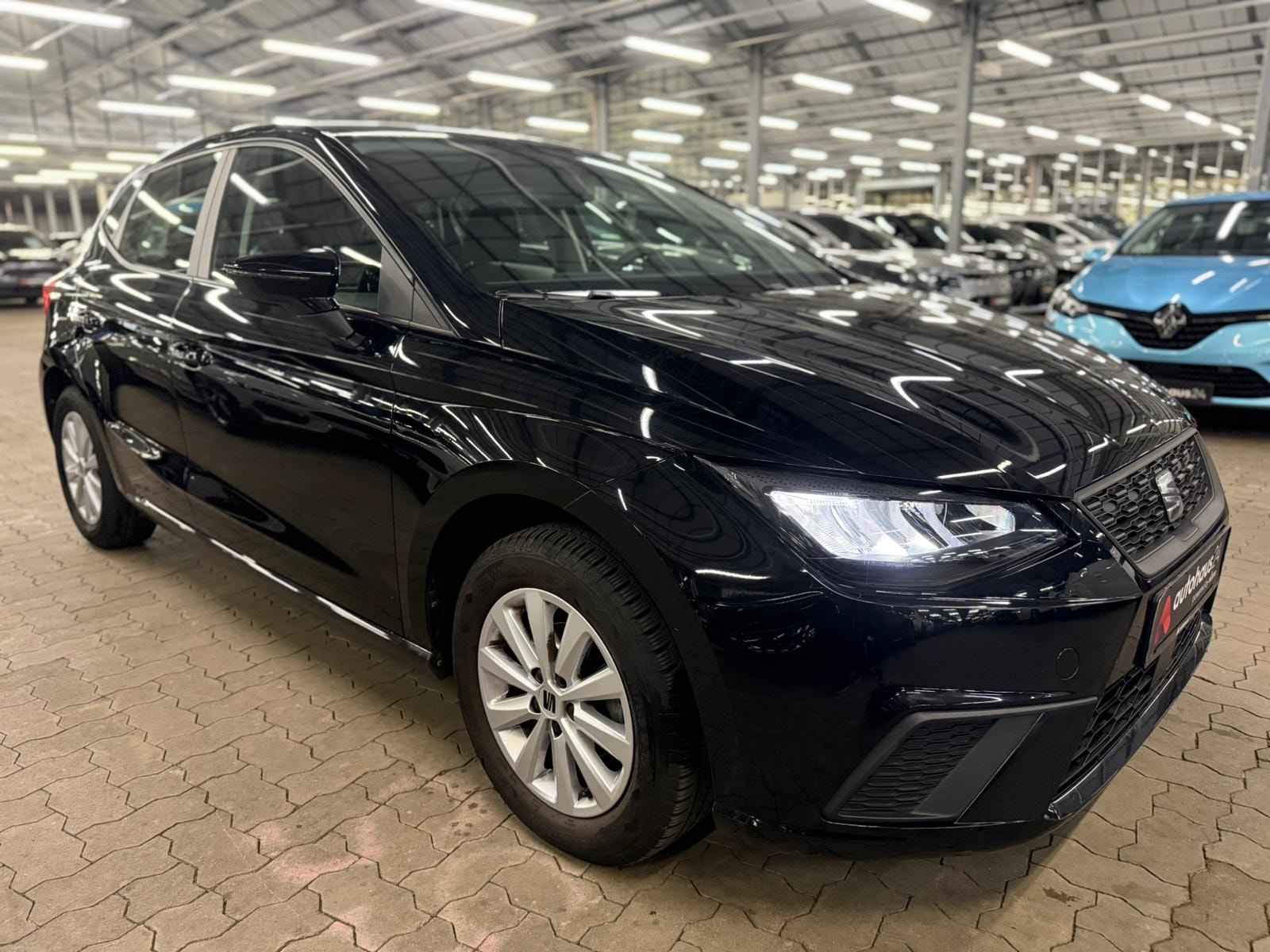 SEAT Ibiza Schräghecklimousine SEAT Ibiza 1.0 MPI 59kW Reference Schräghecklimousine #1