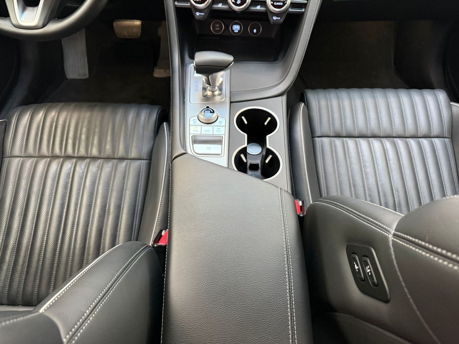 Genesis G70 Limousine G70 2.0 T Plus AWD Luxus #14