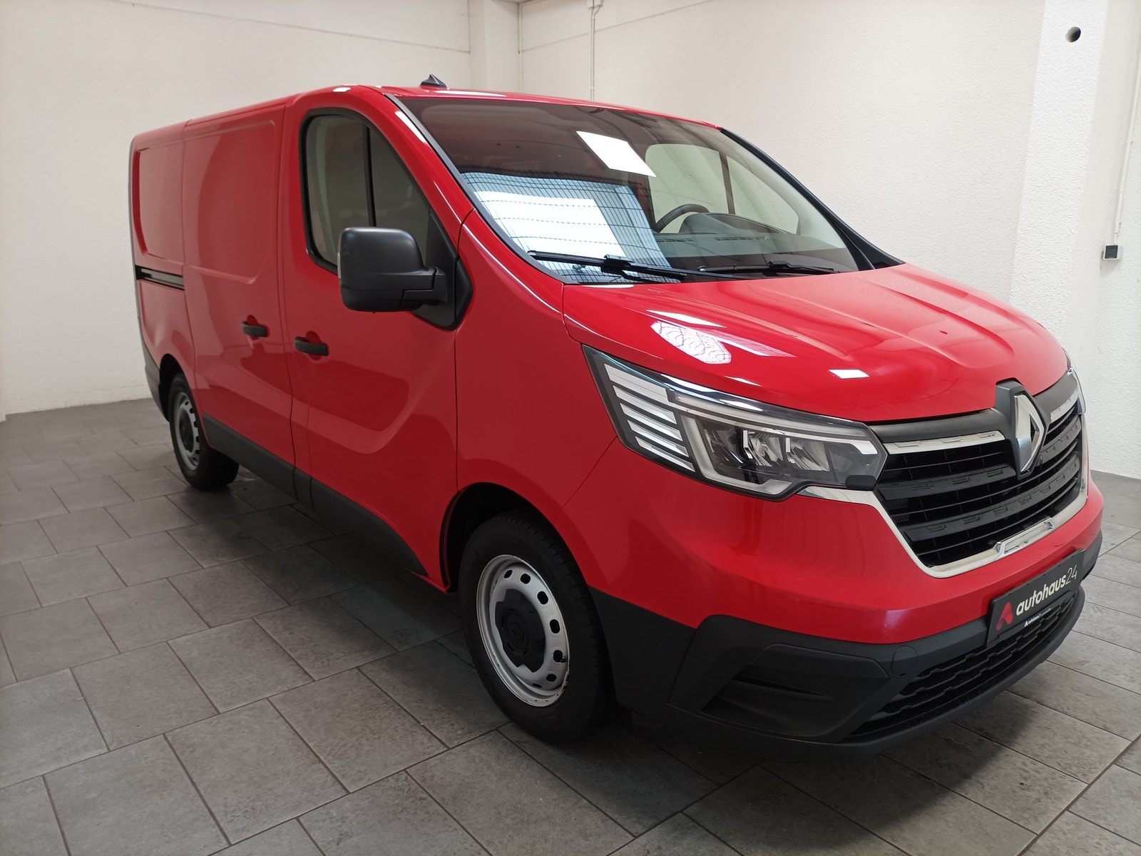 Renault Trafic Transporter RENAULT Trafic Blue dCi 130 L1H1 2,8t Komfort Kastenwagen #1