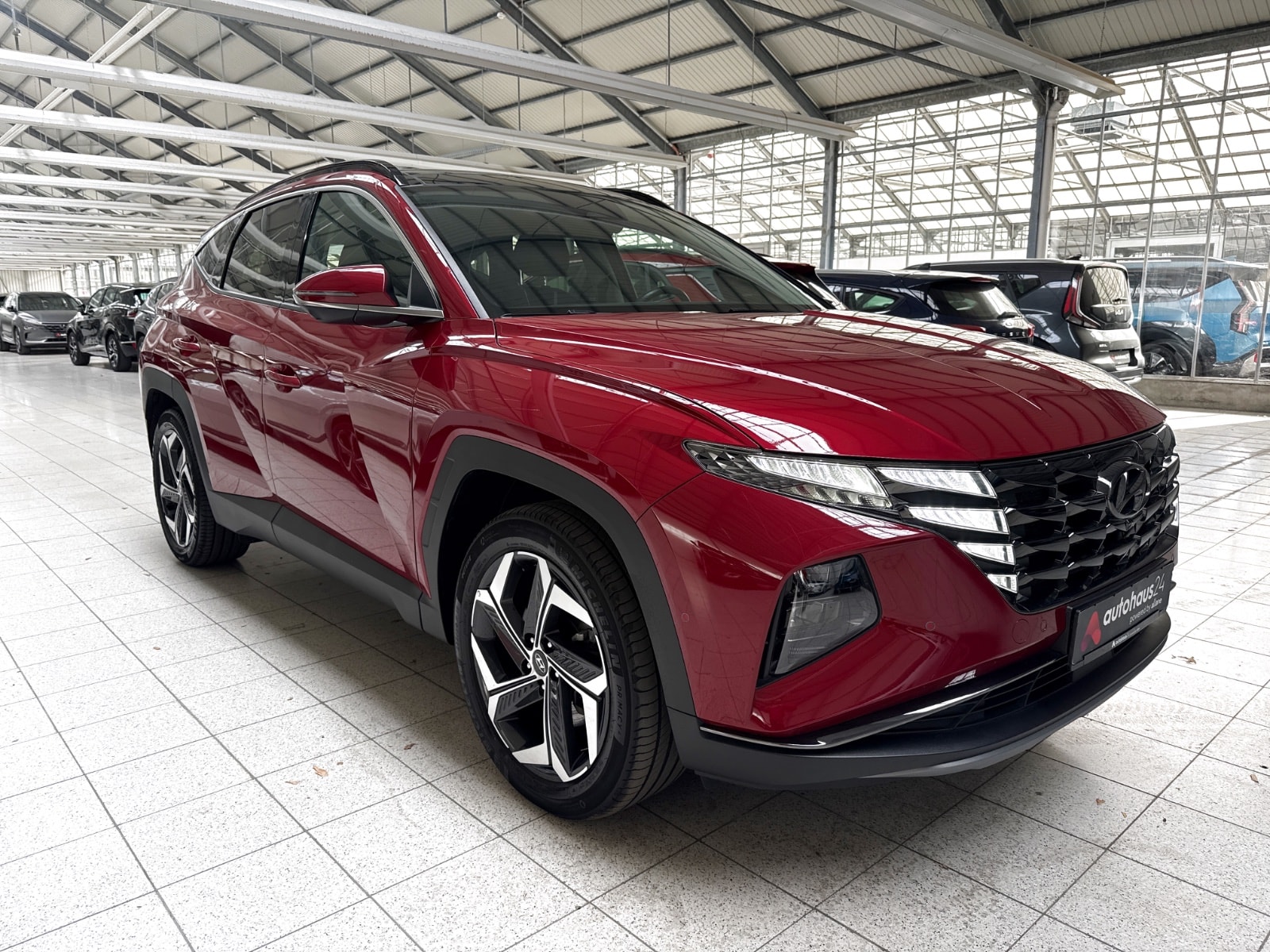 Hyundai Tucson SUV / Crossover / Geländewagen HYUNDAI Tucson 1.6 T-GDI Plug-in Hybrid 4WD Auto Sports Utility Vehicle #1
