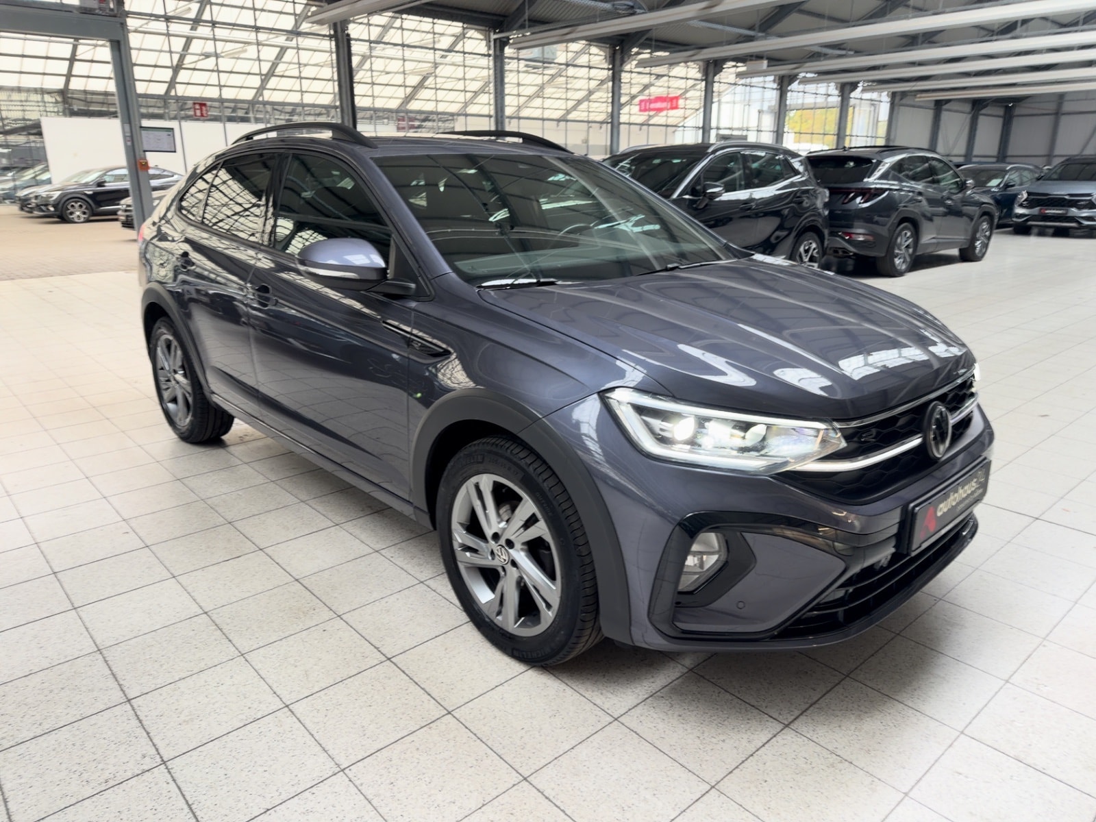 Volkswagen Taigo SUV / Crossover / Geländewagen VOLKSWAGEN Taigo 1.0 TSI OPF 81 kW DSG R-Line Sports Utility Vehicle #1