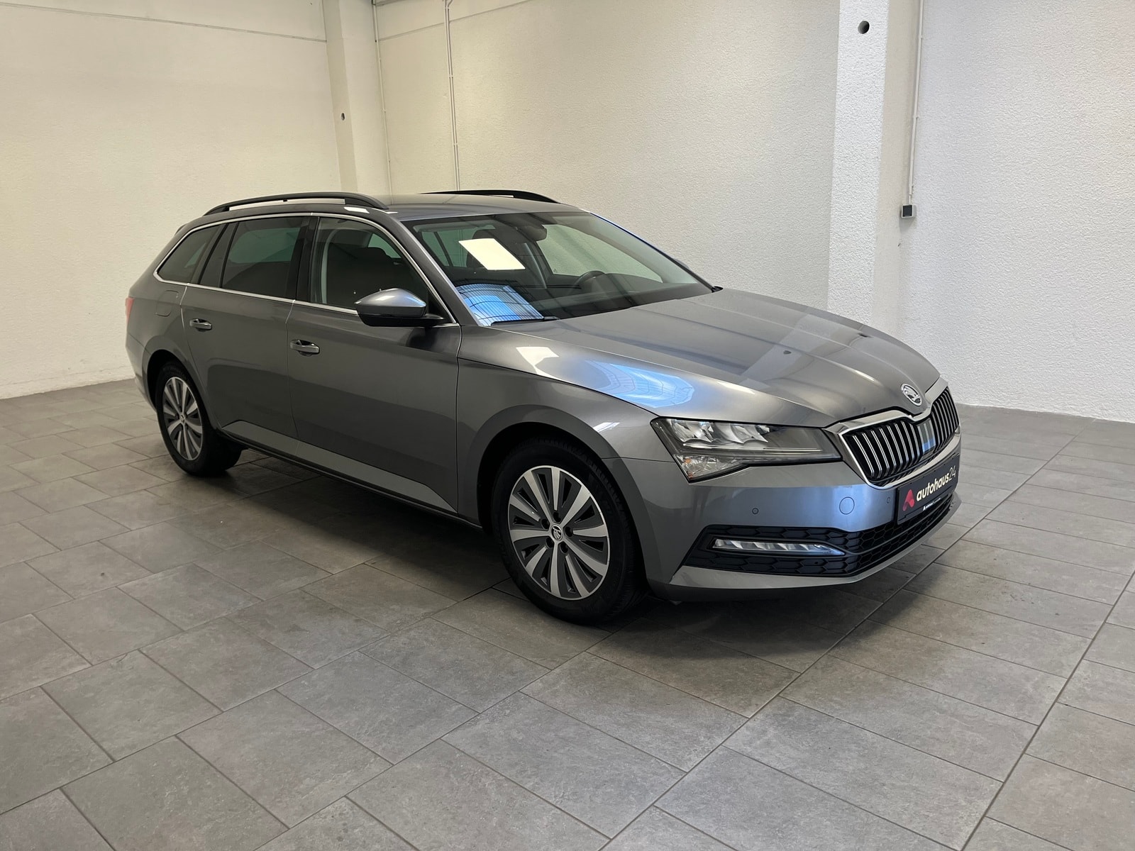 ŠKODA Superb Kombi SKODA Superb 1.5 TSI ACT DSG AMBITION COMBI Kombi #1
